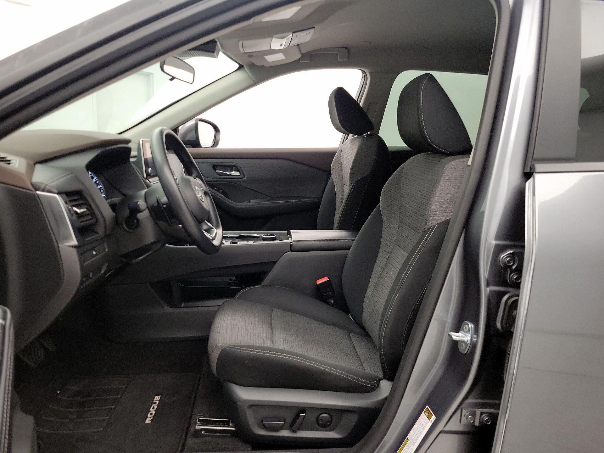 Thumbnail: 2023 Nissan Rogue - 11