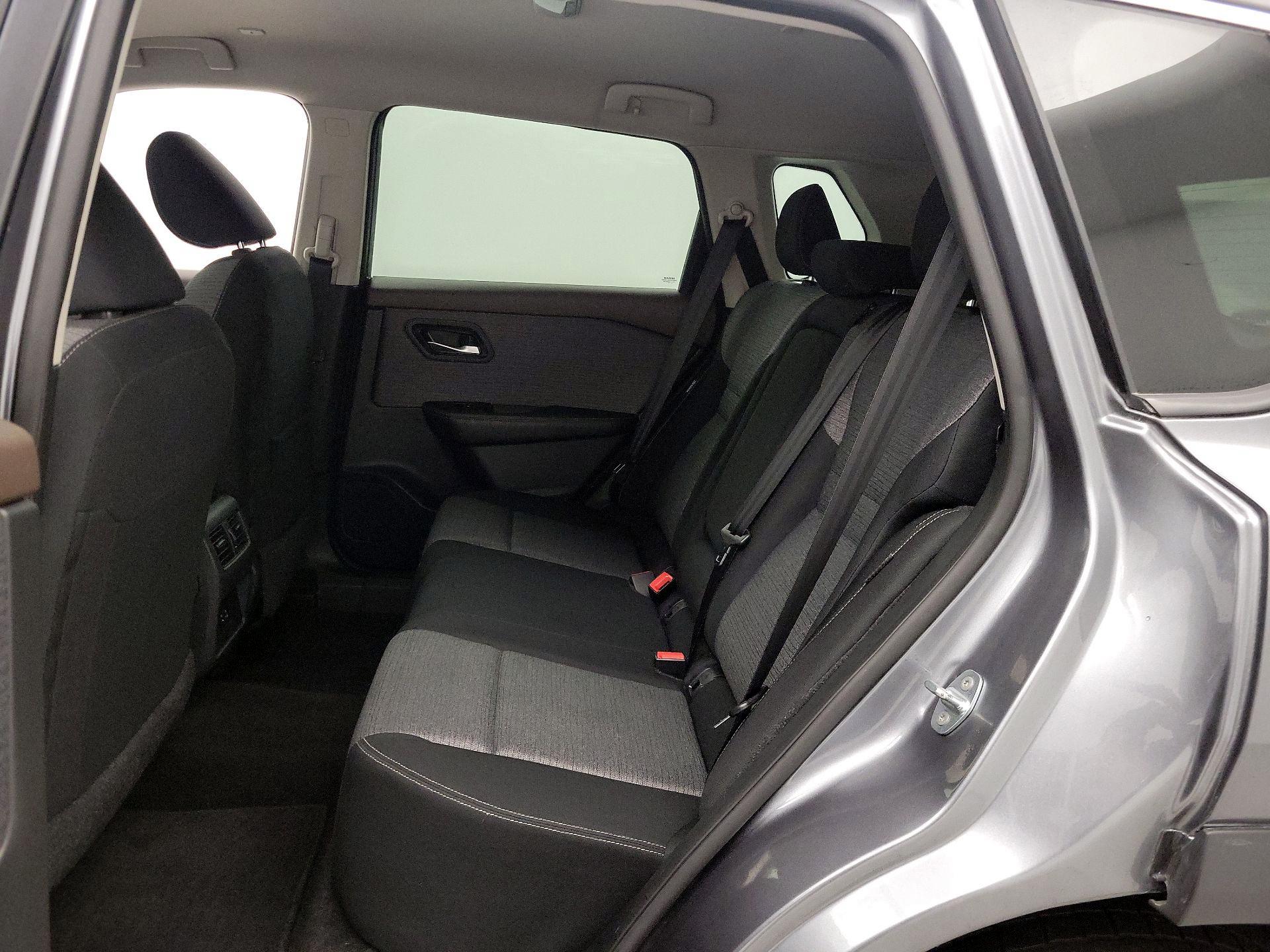 Thumbnail: 2023 Nissan Rogue - 19