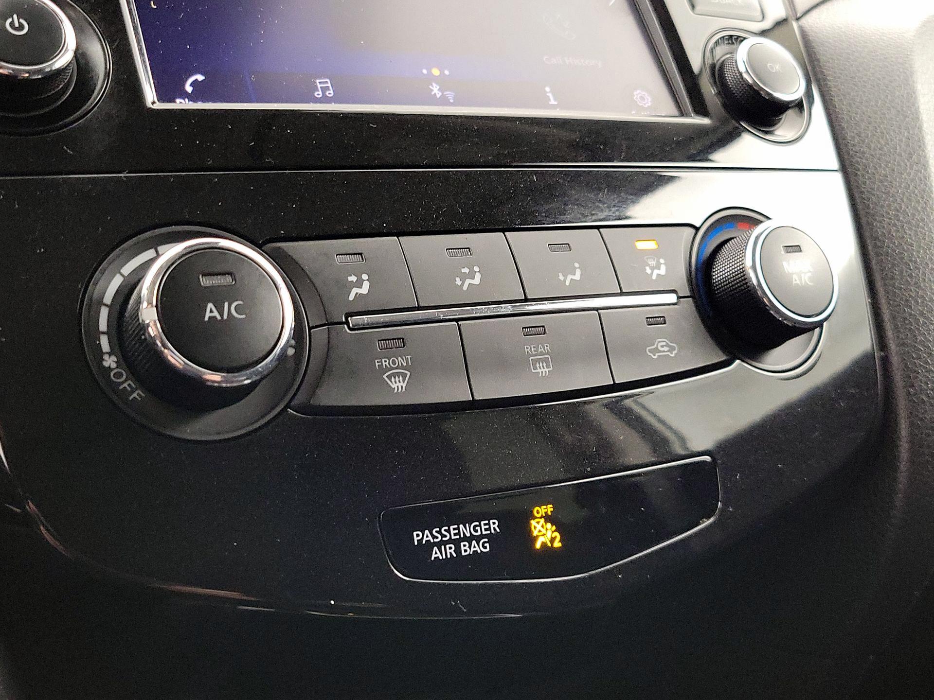 Thumbnail: 2020 Nissan Rogue Sport - 16