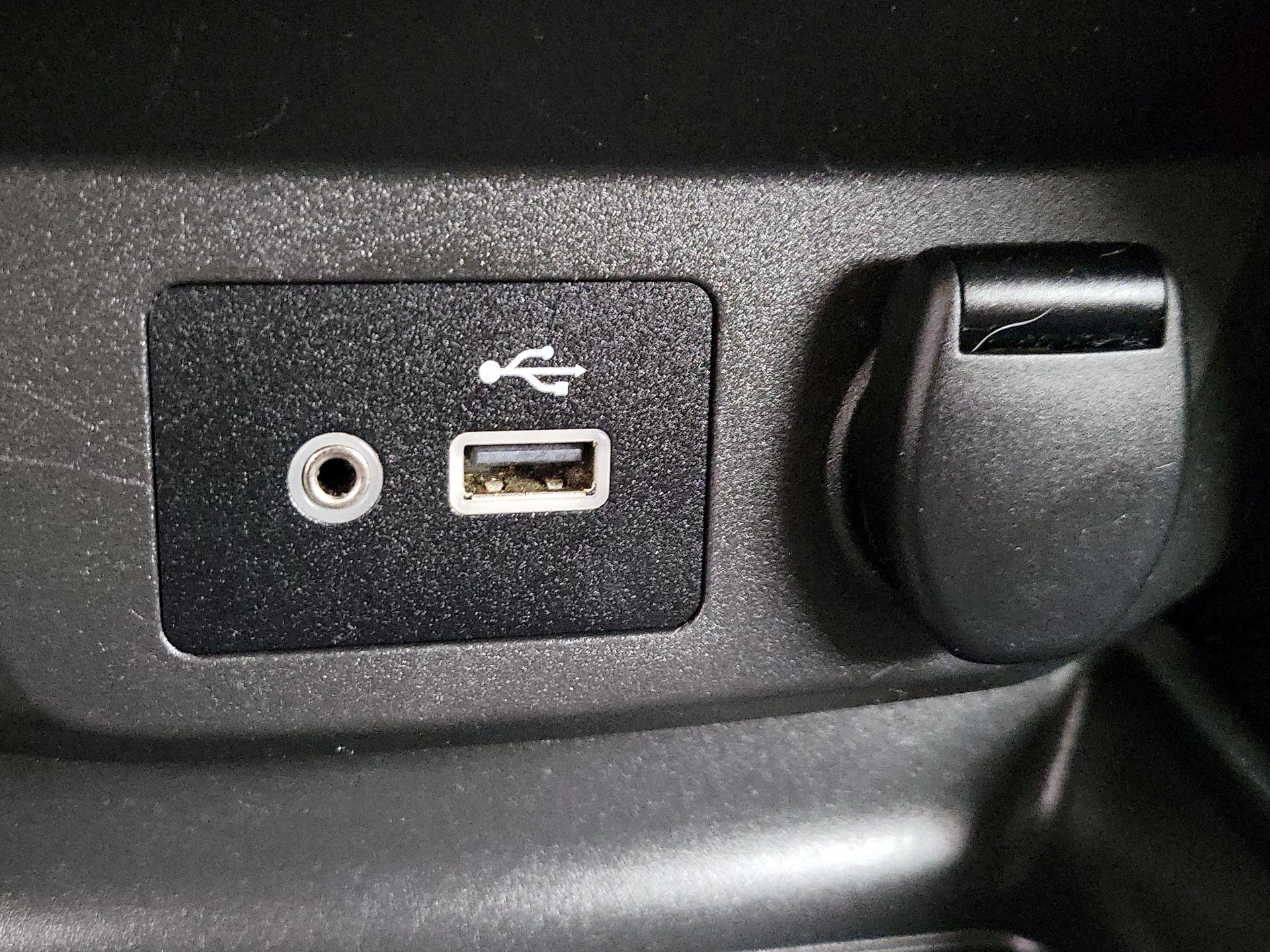 Thumbnail: 2020 Nissan Rogue Sport - 18