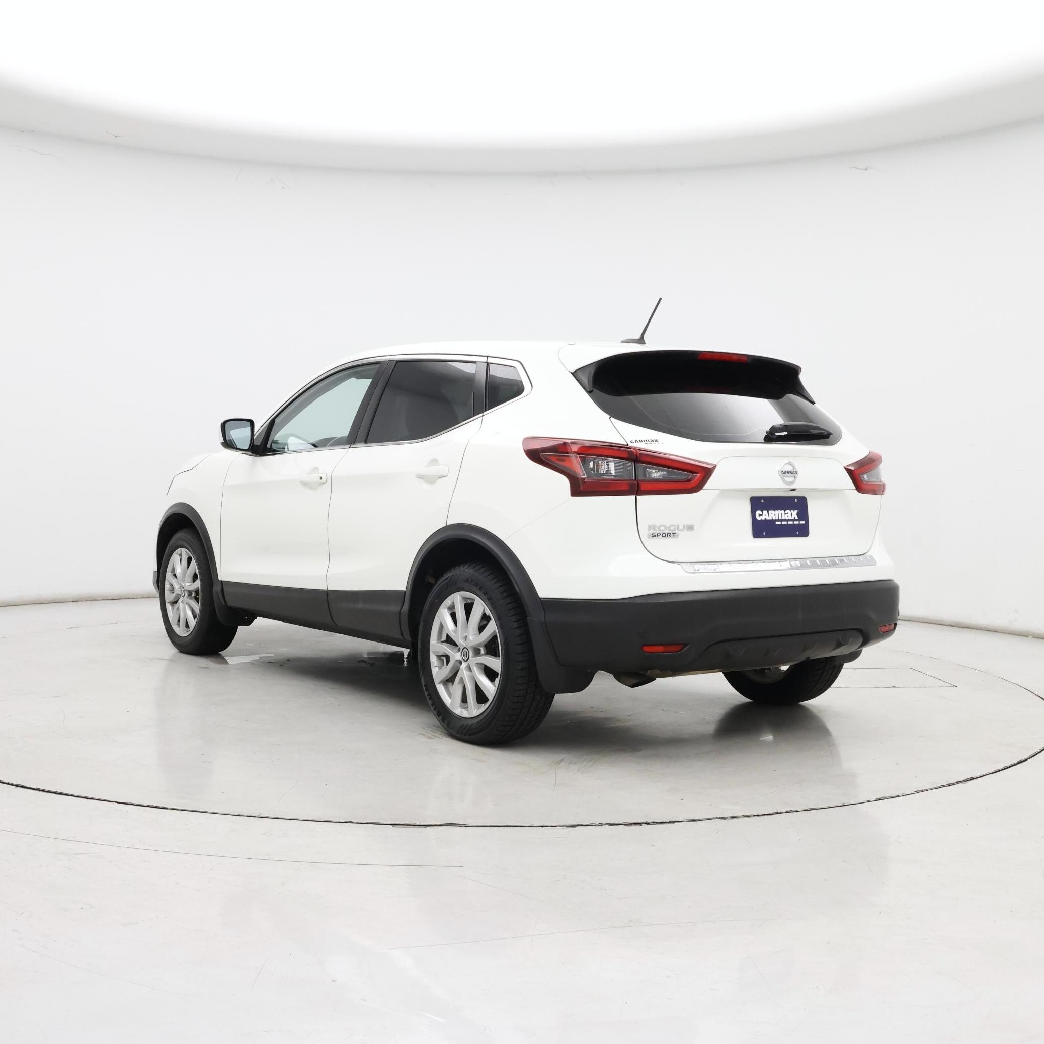 Thumbnail: 2020 Nissan Rogue Sport - 2