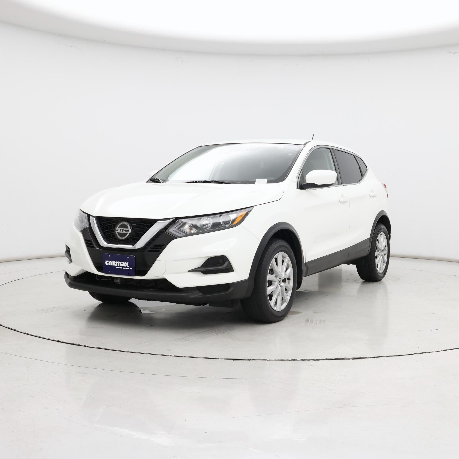 Thumbnail: 2020 Nissan Rogue Sport - 4