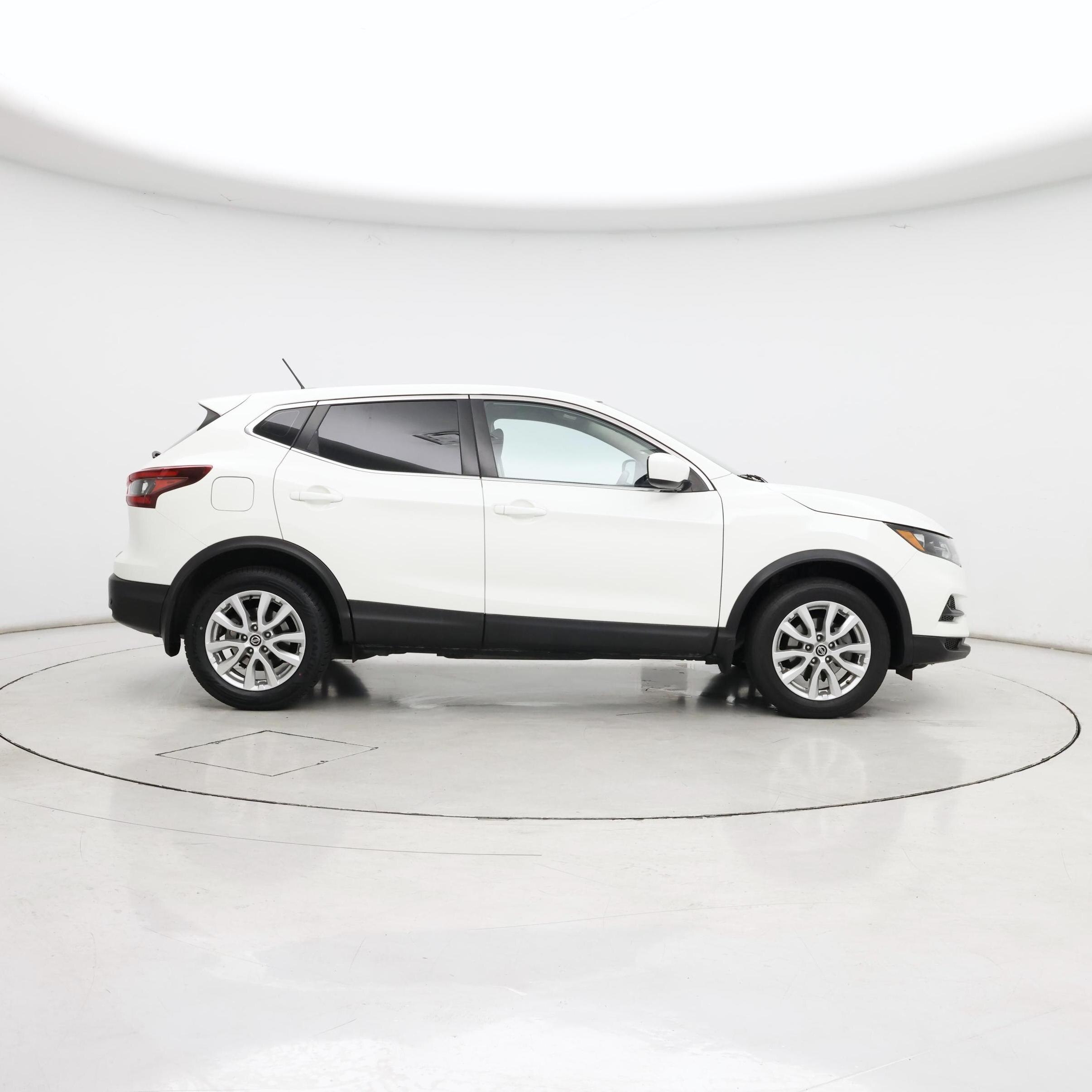 Thumbnail: 2020 Nissan Rogue Sport - 7