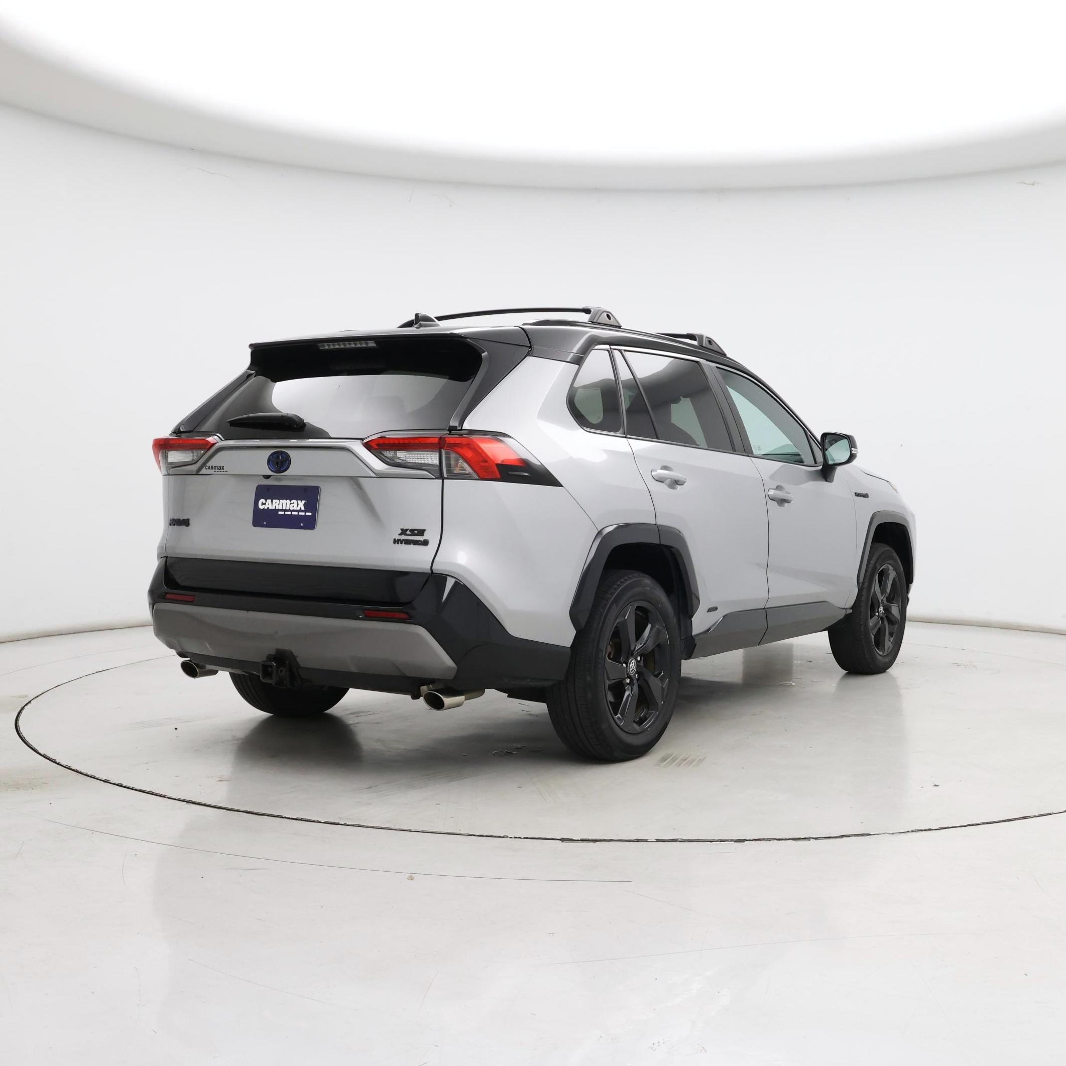 Thumbnail: 2021 Toyota RAV4 - 8