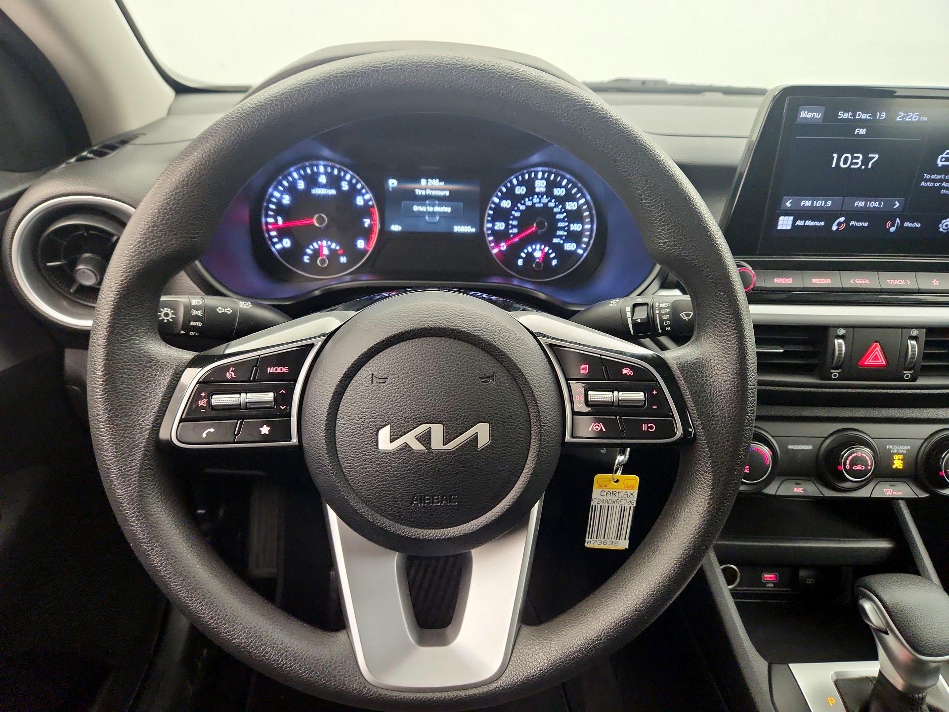 Thumbnail: 2024 Kia Forte - 10