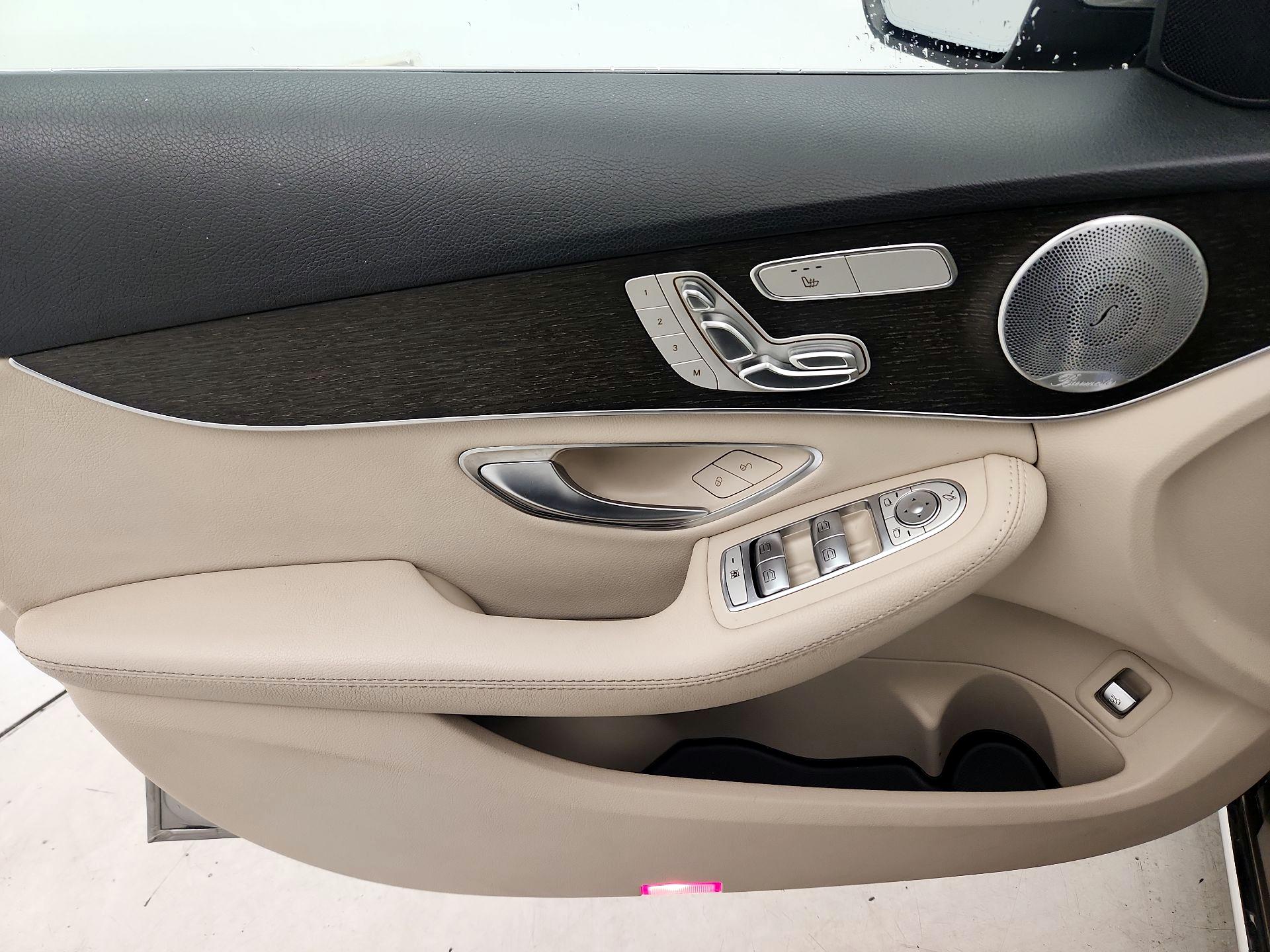 Thumbnail: 2020 Mercedes-Benz C-Class - 12