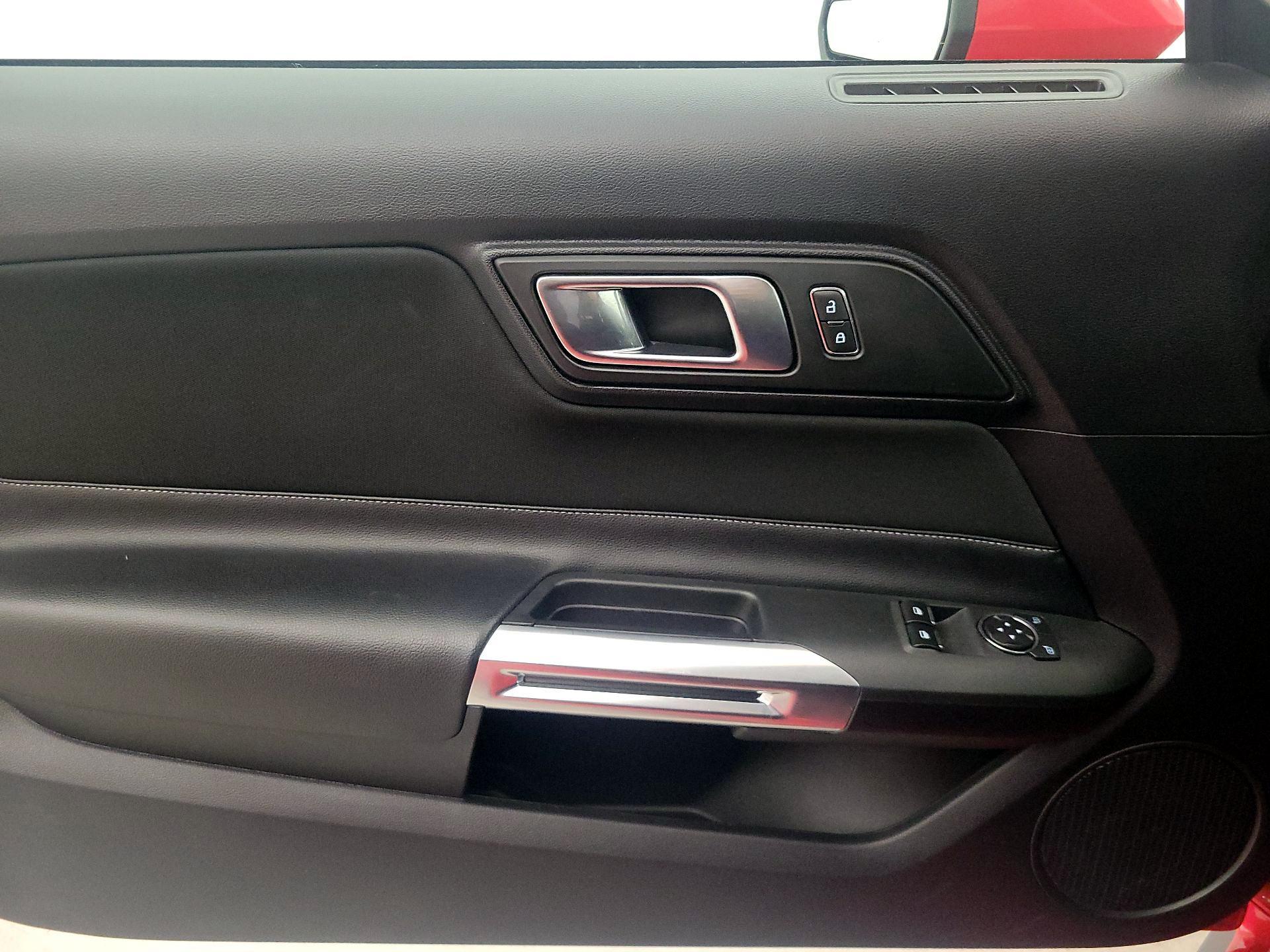 Thumbnail: 2019 Ford Mustang - 12