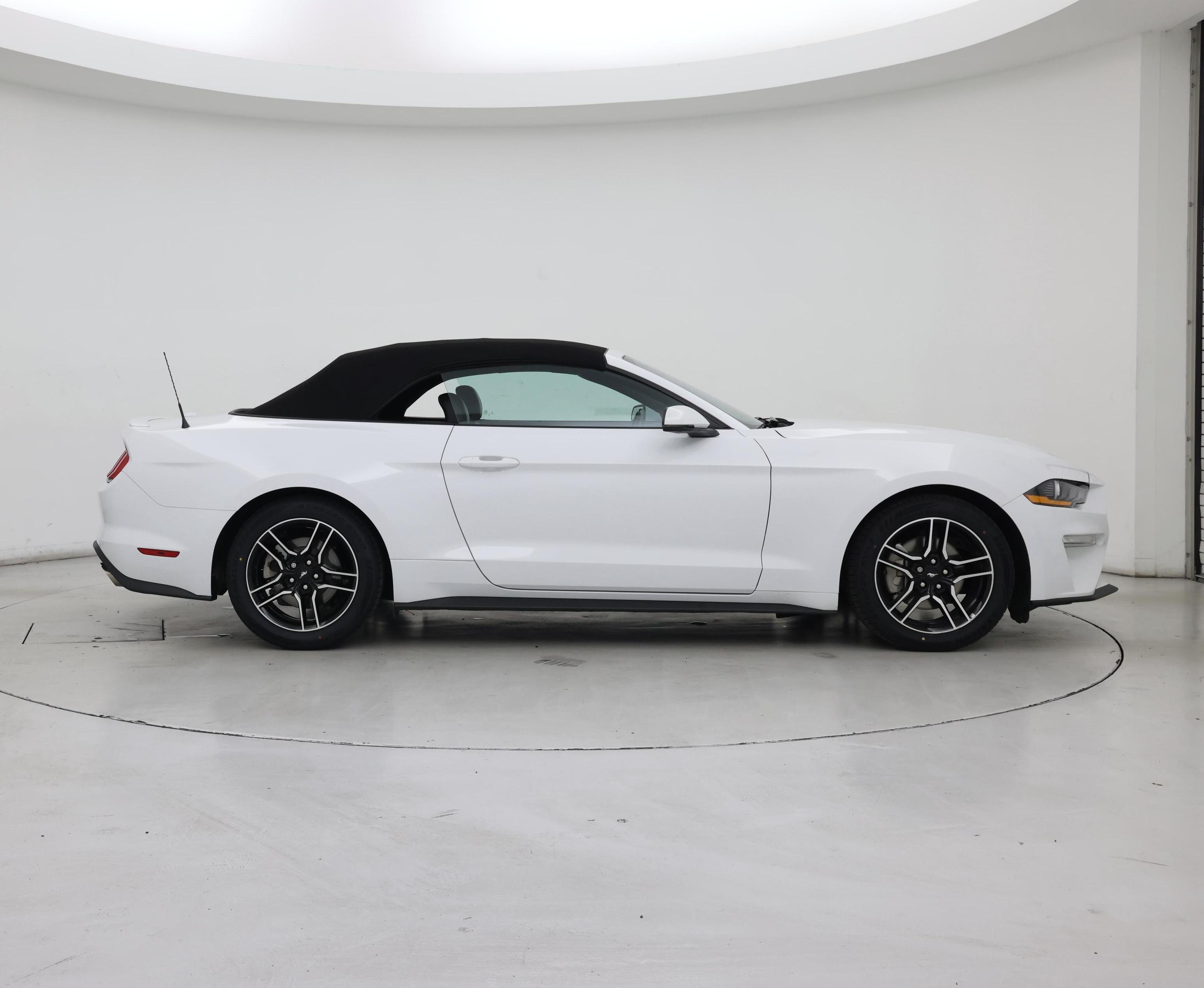 Thumbnail: 2021 Ford Mustang - 7