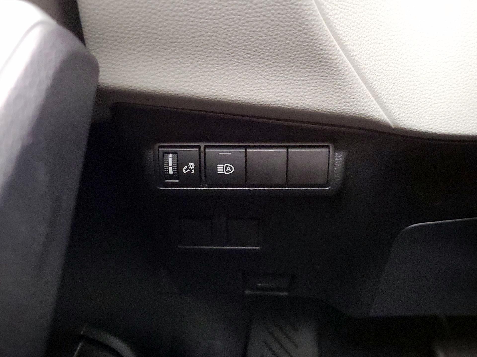 Thumbnail: 2025 Toyota Corolla Cross - 13