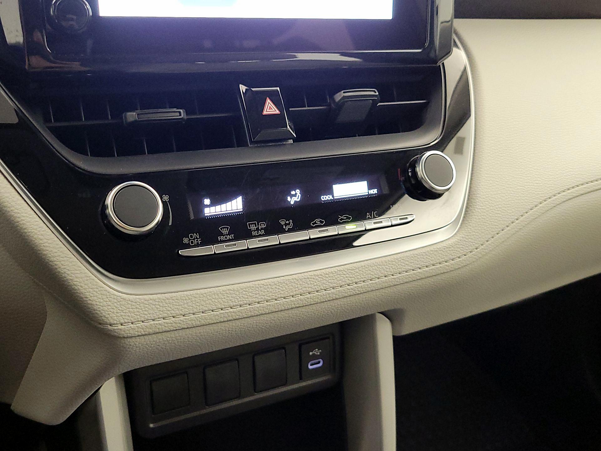 Thumbnail: 2025 Toyota Corolla Cross - 17