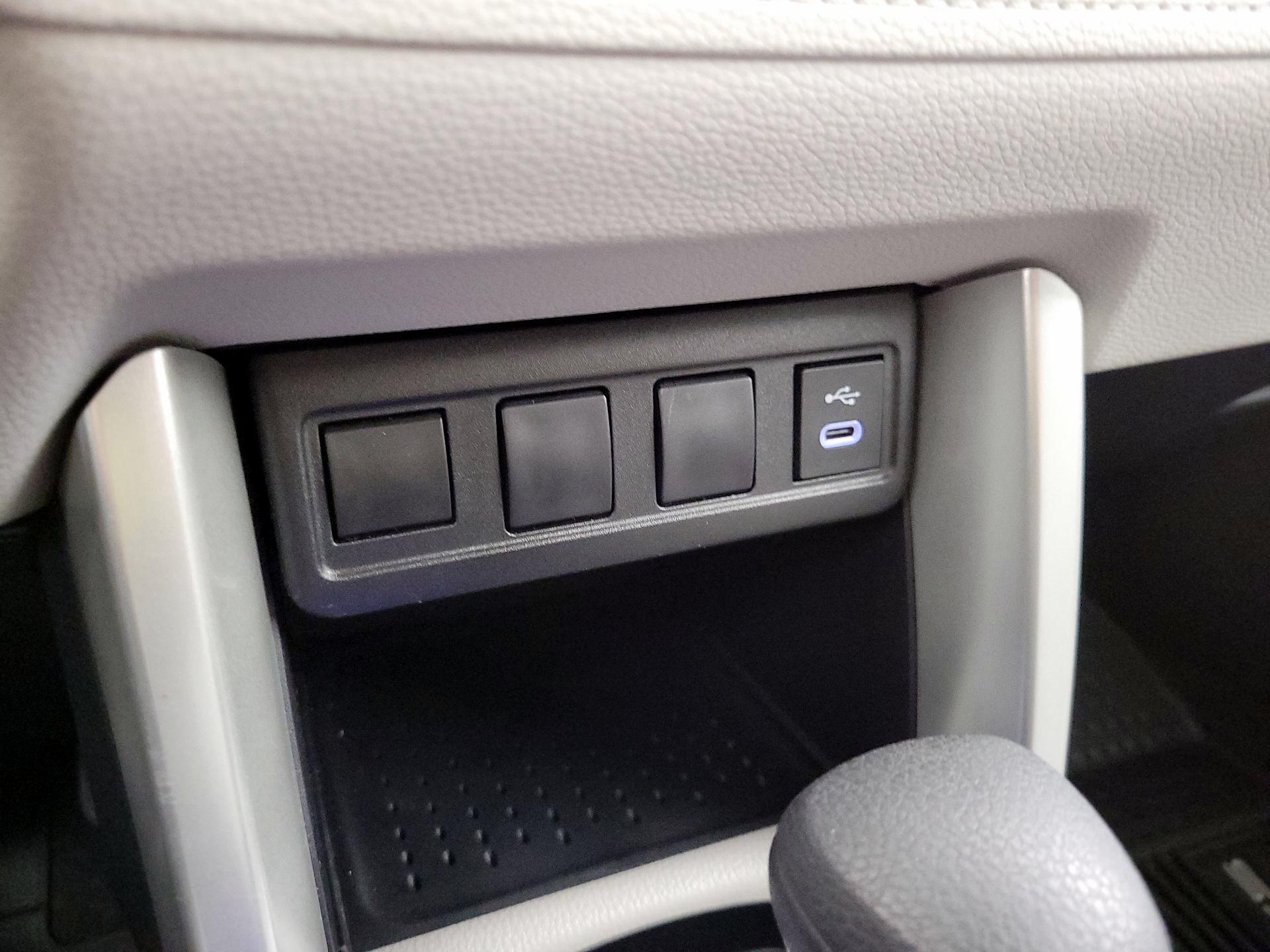 Thumbnail: 2025 Toyota Corolla Cross - 19