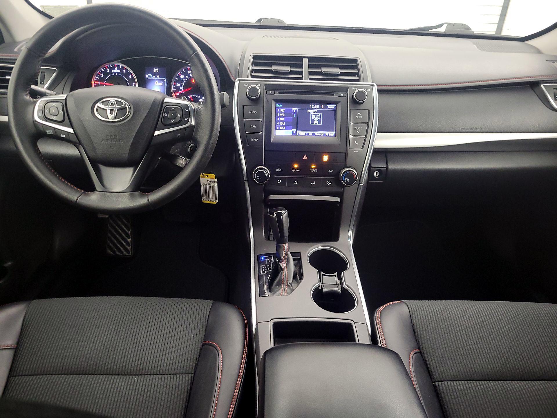 Thumbnail: 2016 Toyota Camry - 9