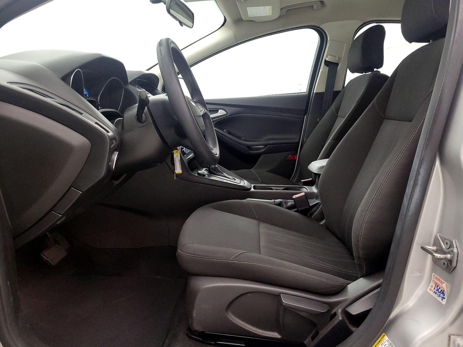 Thumbnail: 2015 Ford Focus - 11