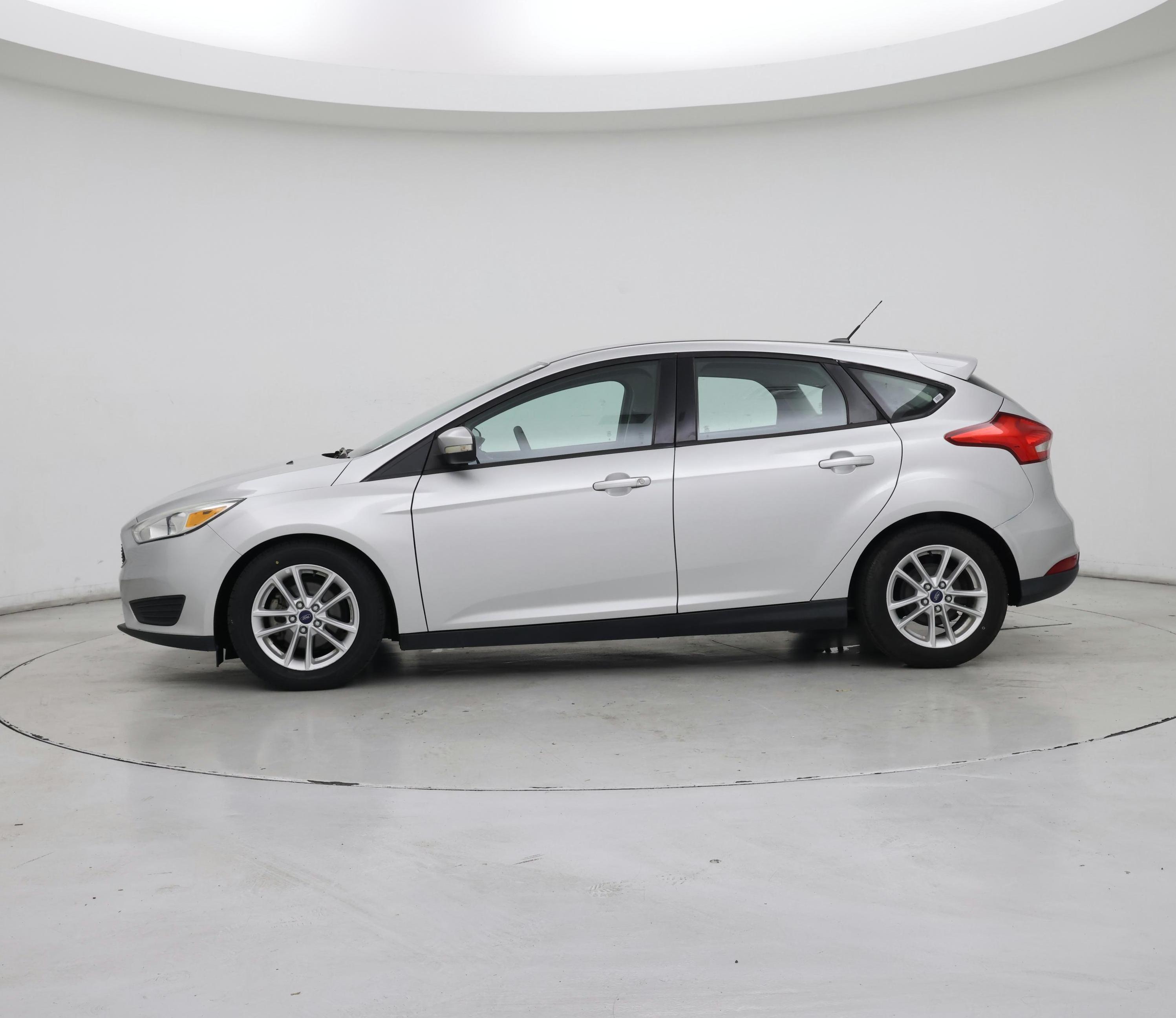 Thumbnail: 2015 Ford Focus - 3