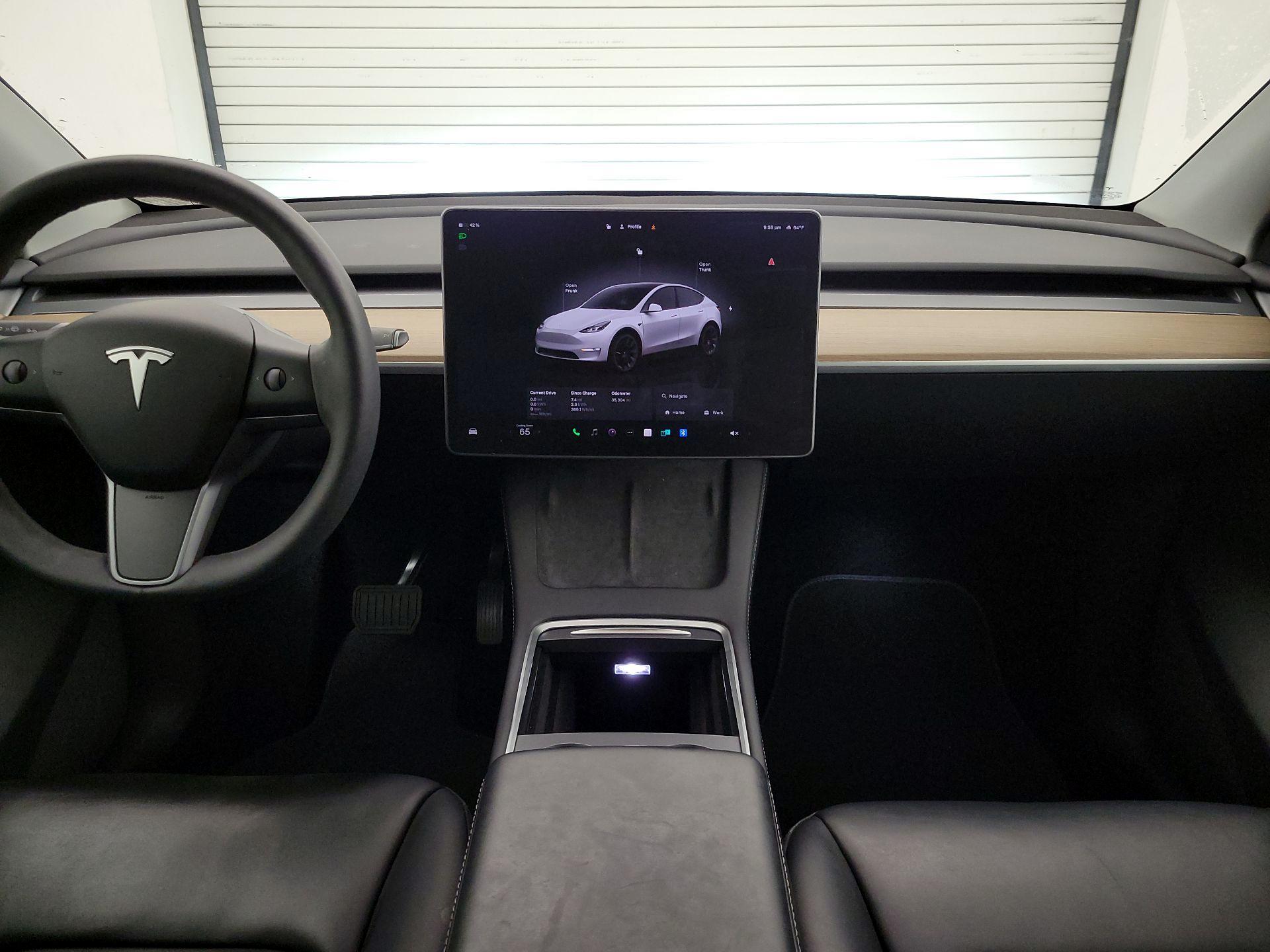 Thumbnail: 2023 Tesla Model Y - 9