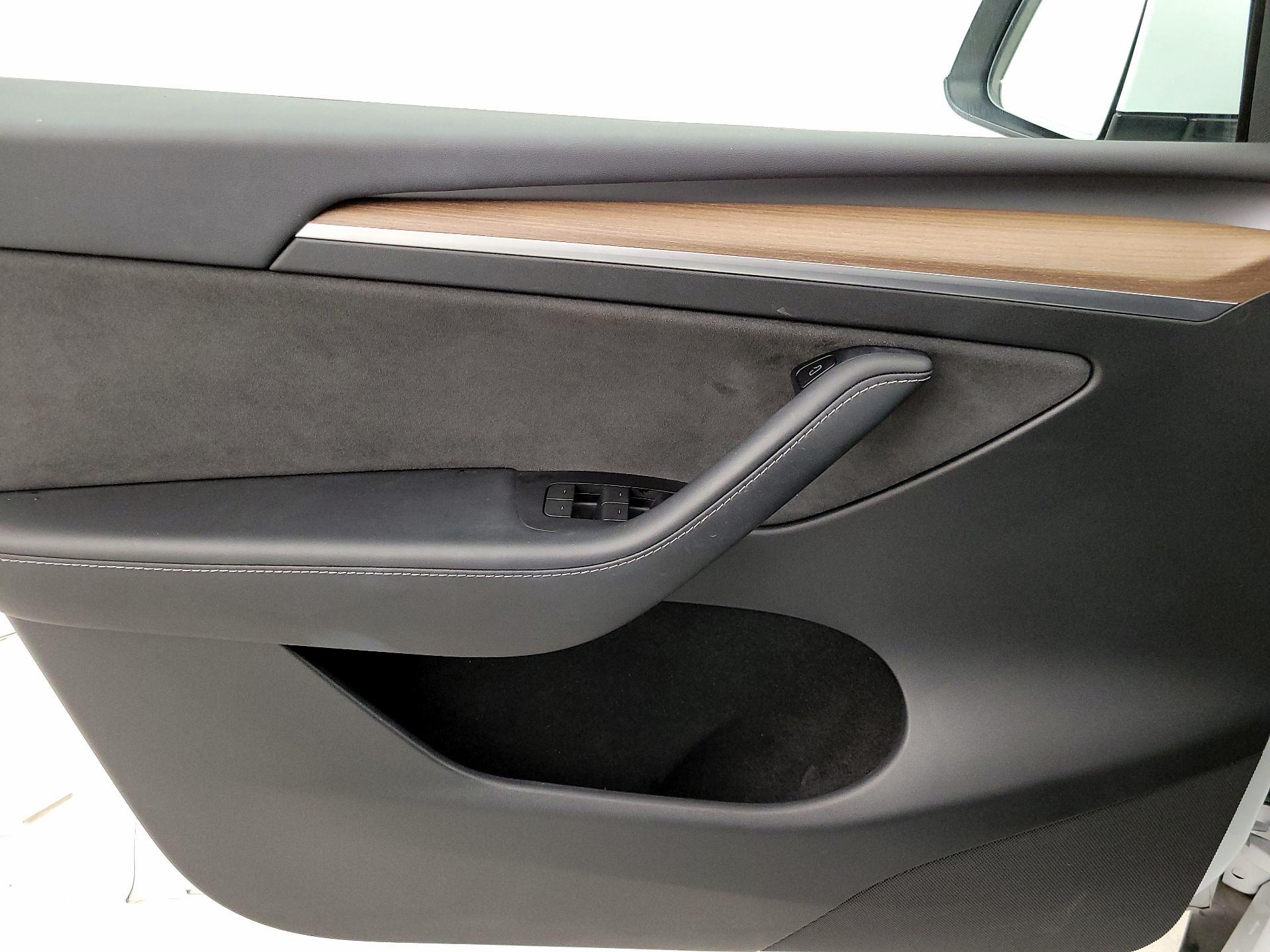 Thumbnail: 2023 Tesla Model Y - 12