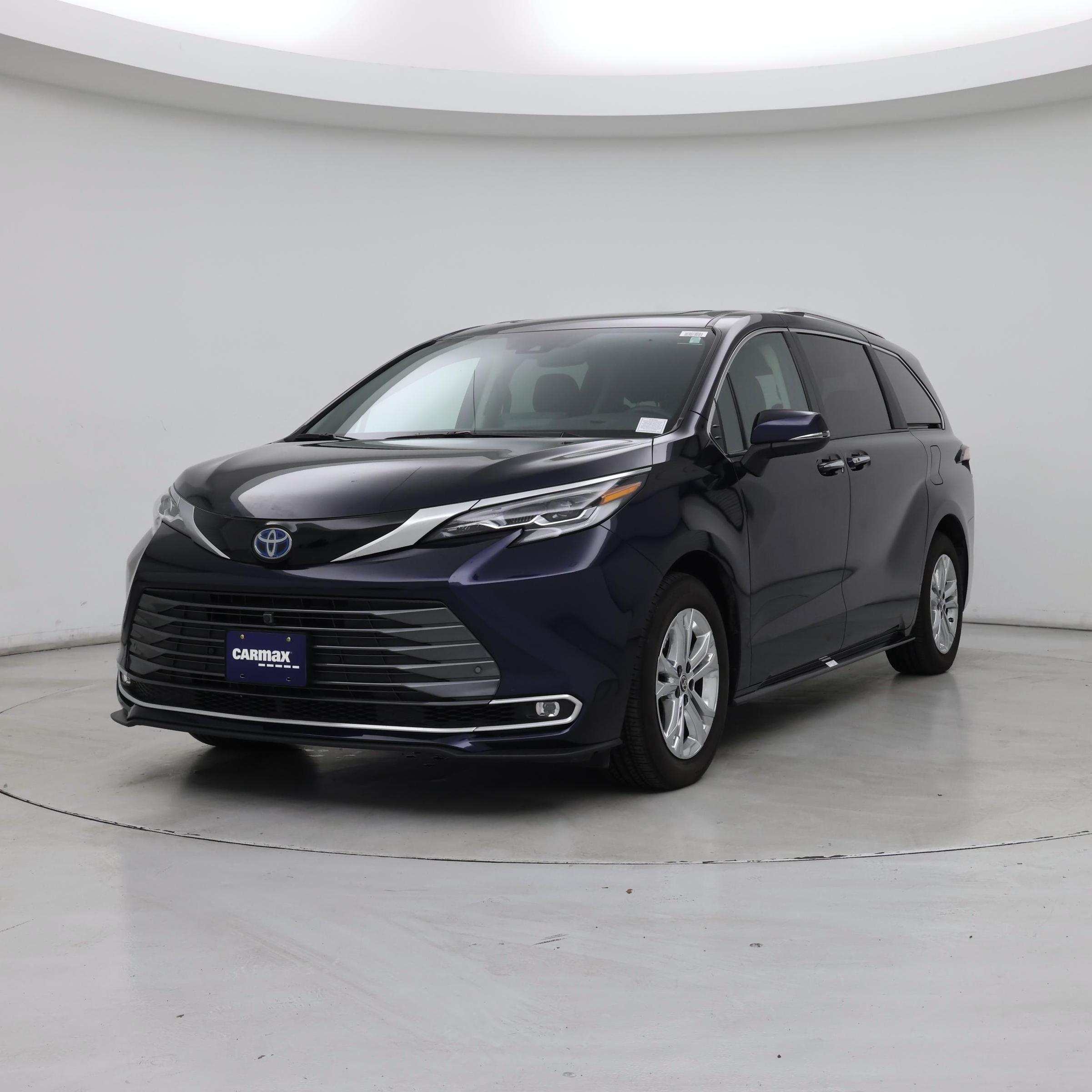 Thumbnail: 2022 Toyota Sienna - 4