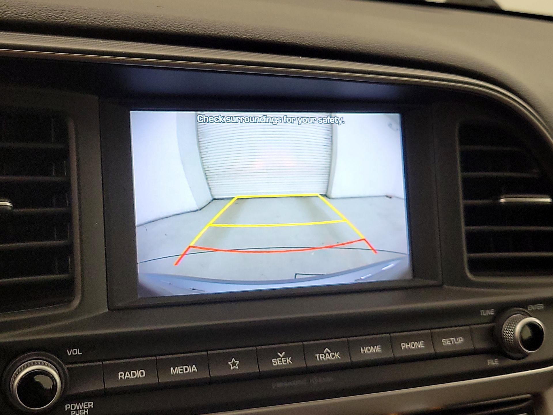 Thumbnail: 2020 Hyundai Elantra - 13