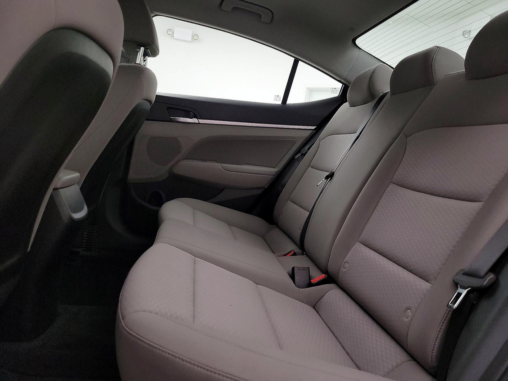 Thumbnail: 2020 Hyundai Elantra - 18