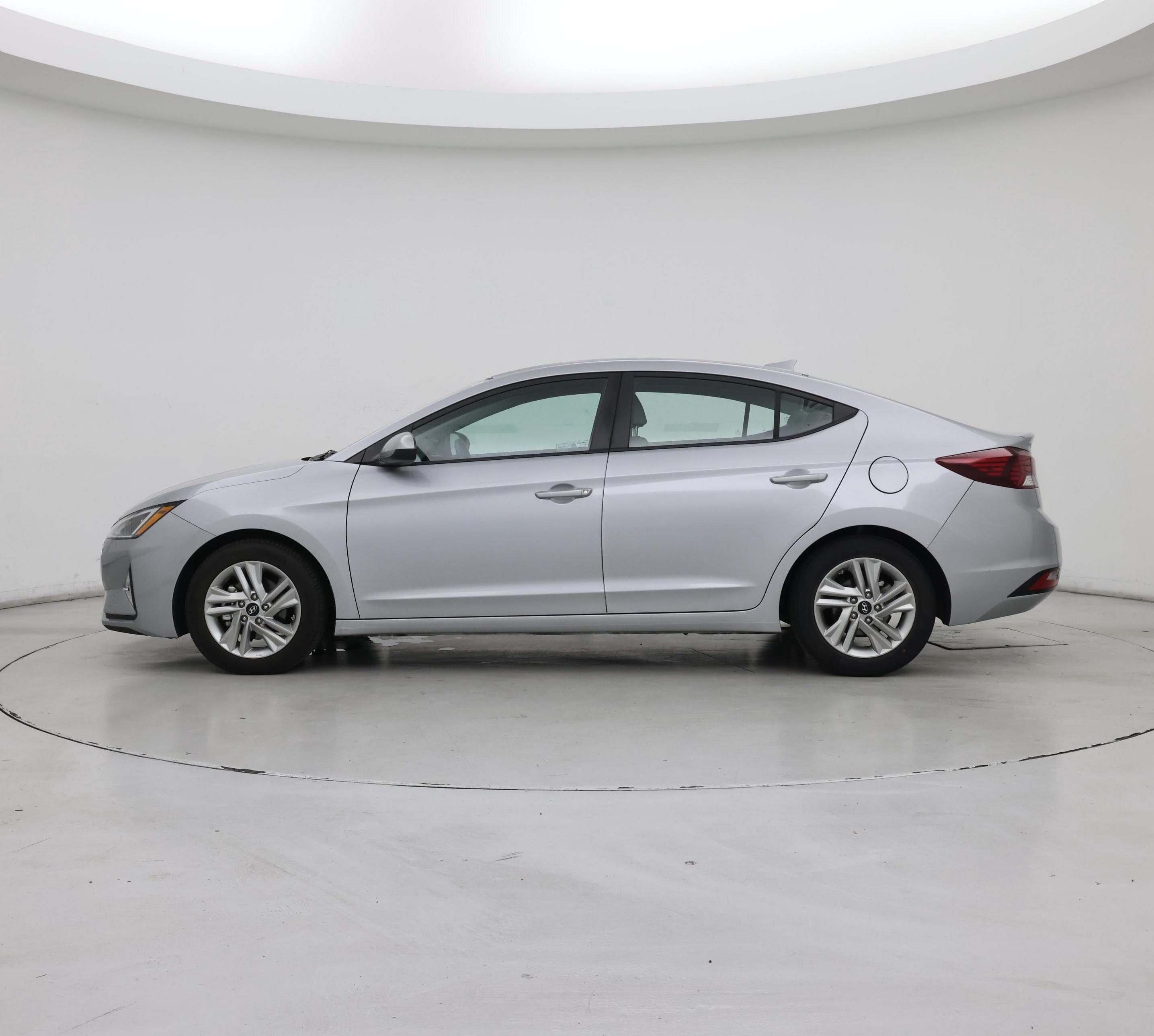 Thumbnail: 2020 Hyundai Elantra - 3