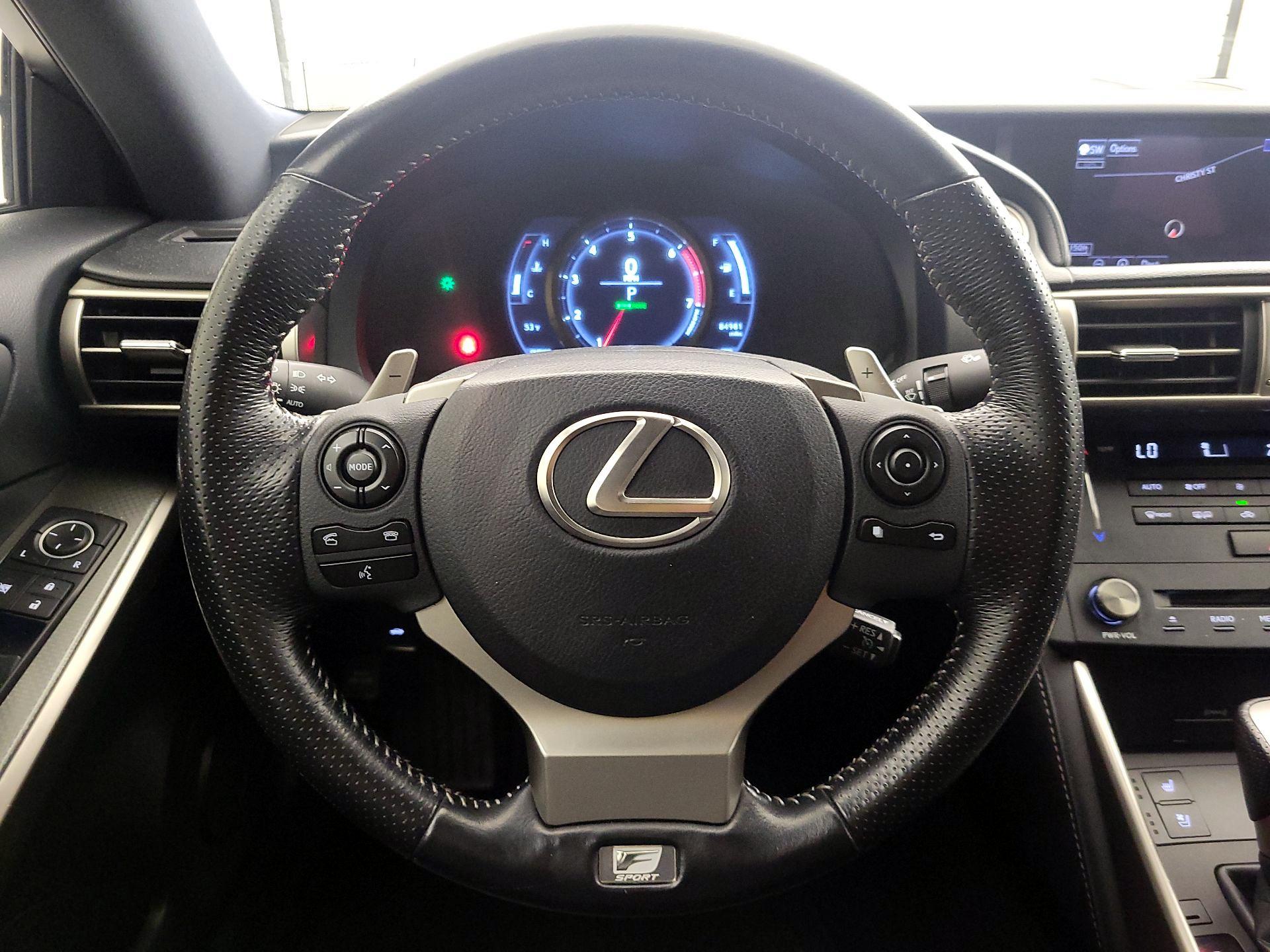 Thumbnail: 2016 Lexus IS - 10