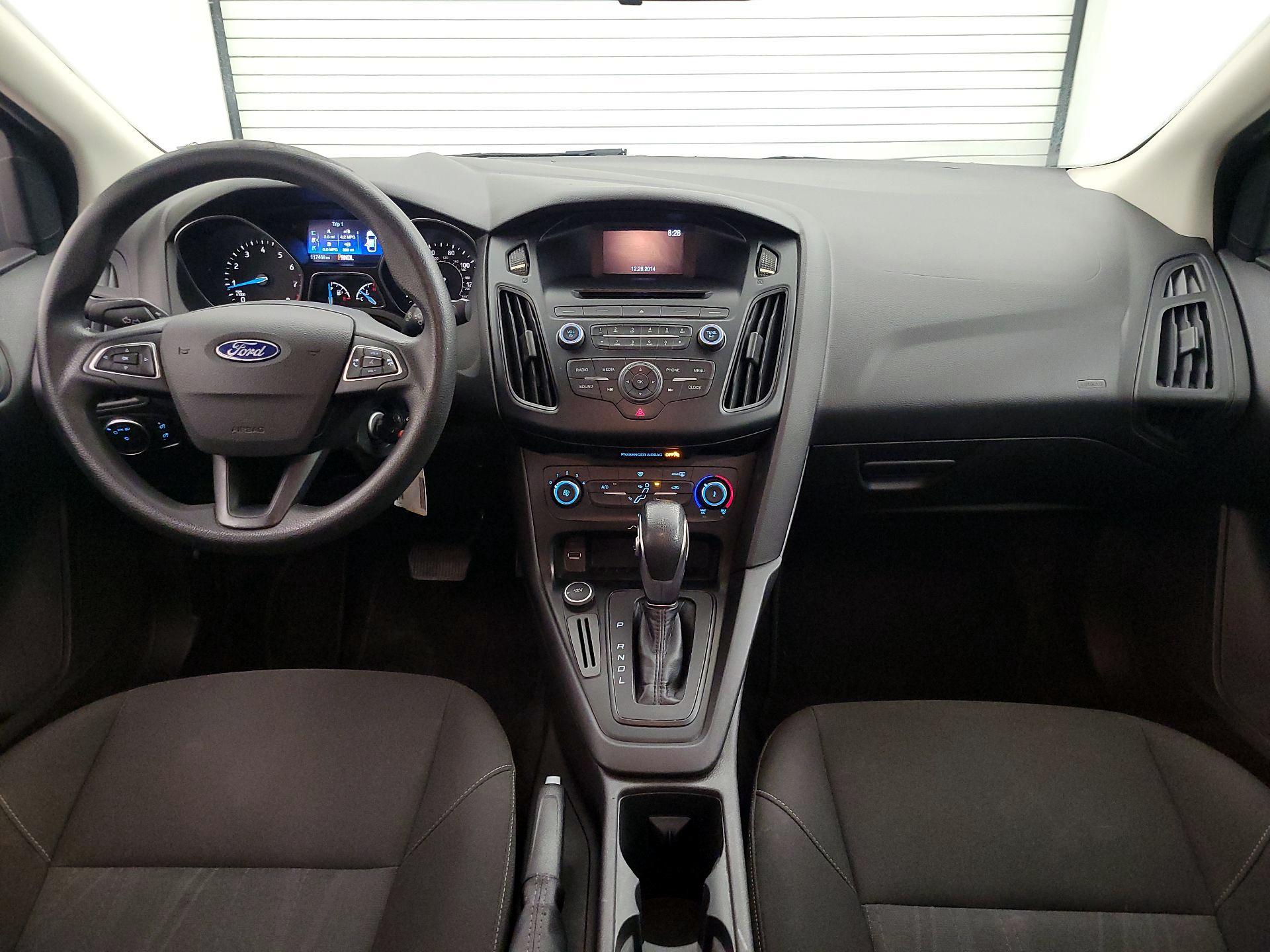 Thumbnail: 2015 Ford Focus - 9