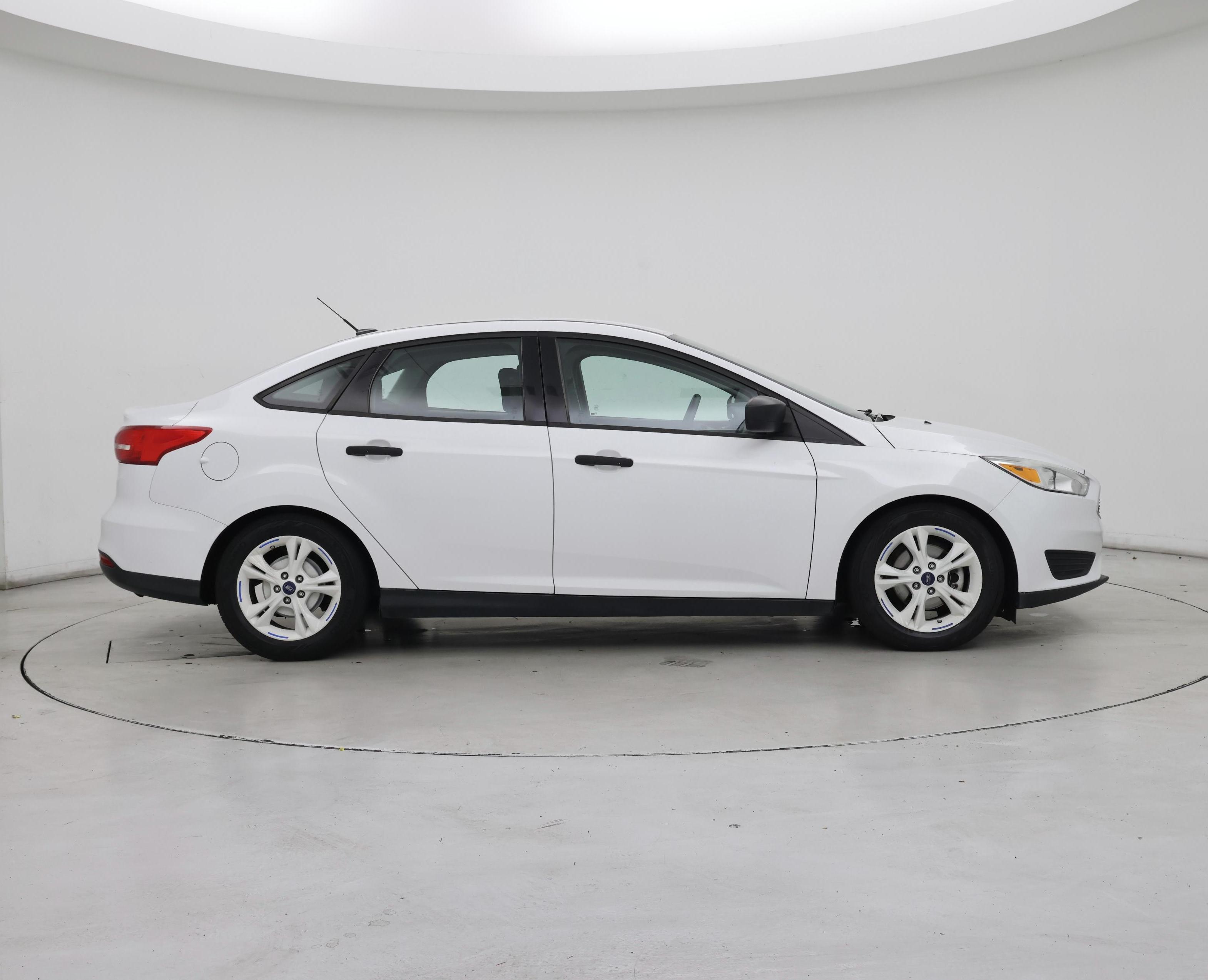 Thumbnail: 2015 Ford Focus - 7