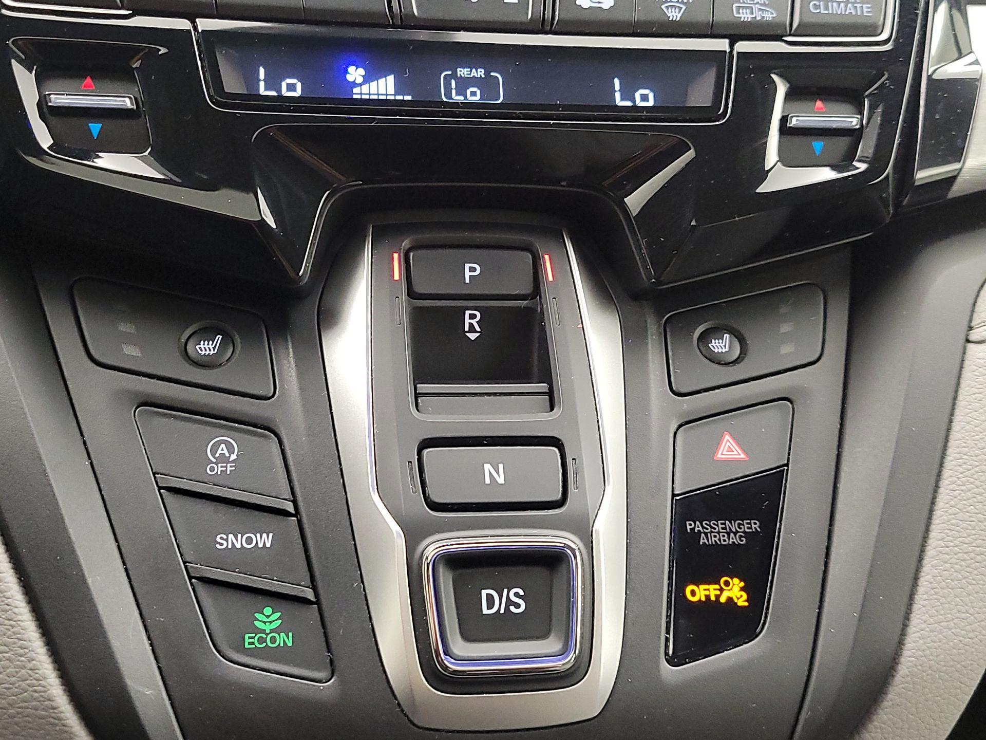 Thumbnail: 2021 Honda Odyssey - 17