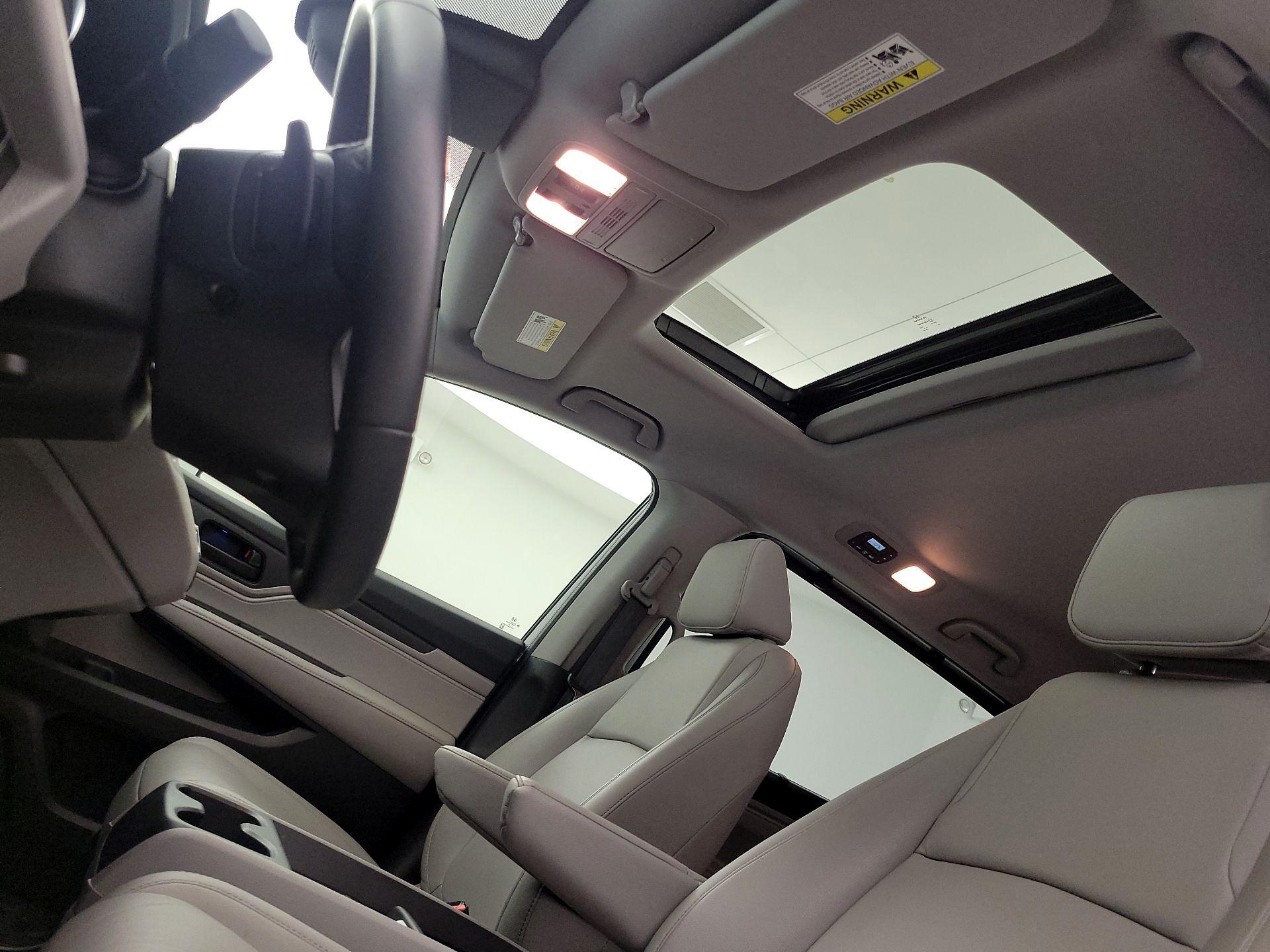 Thumbnail: 2021 Honda Odyssey - 19