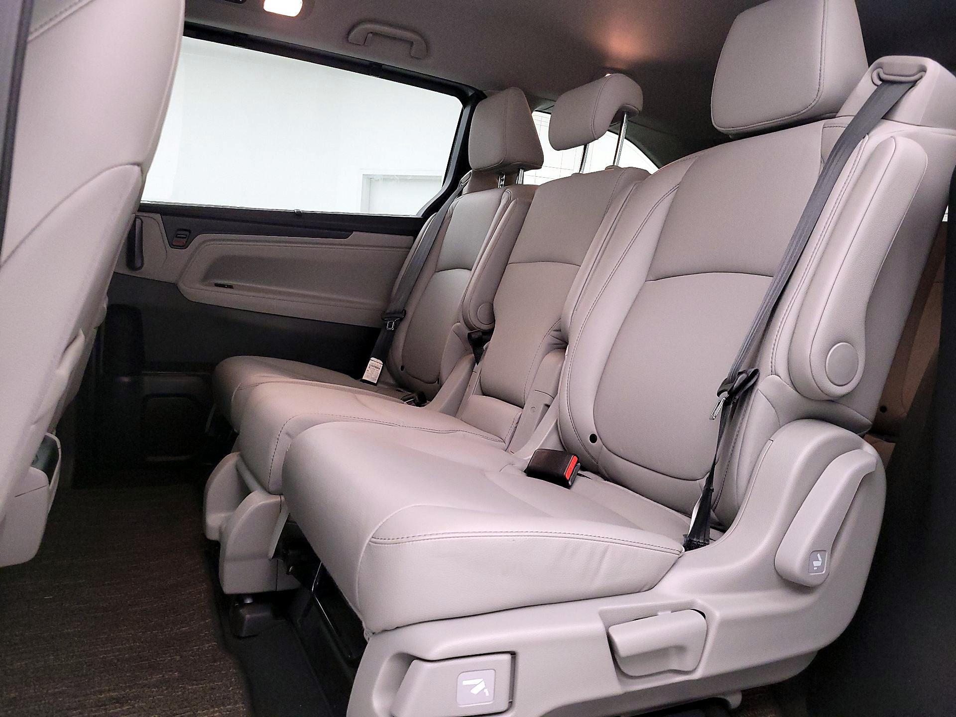 Thumbnail: 2021 Honda Odyssey - 20