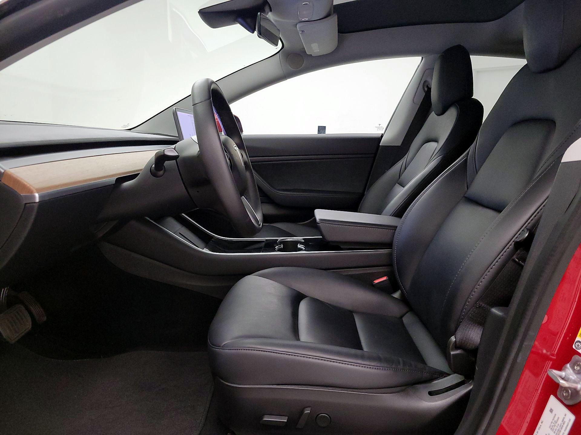 Thumbnail: 2020 Tesla Model 3 - 11