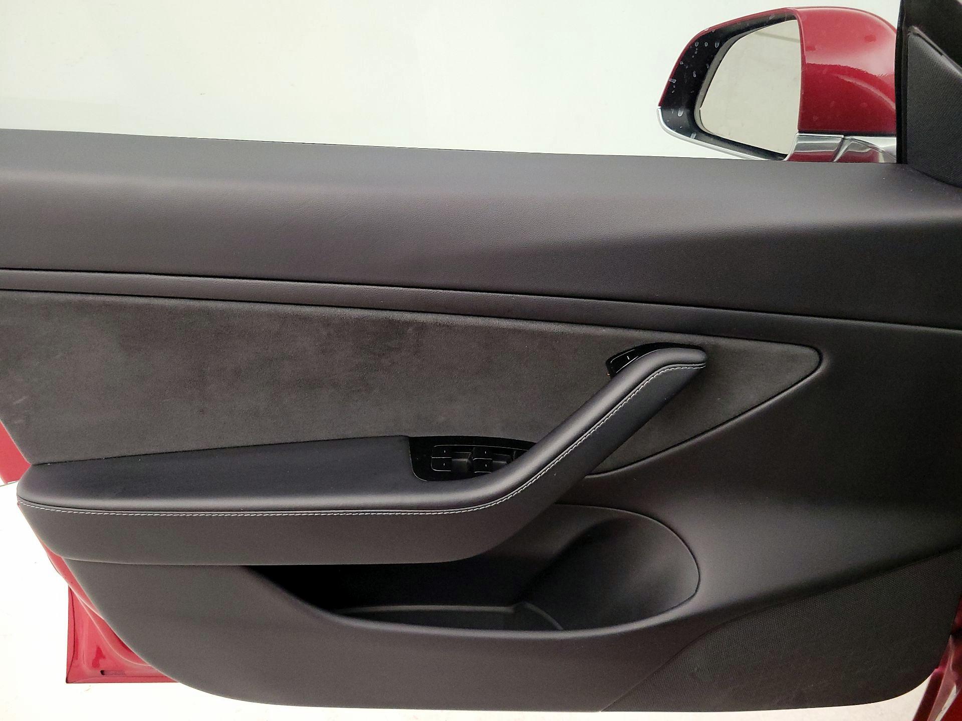 Thumbnail: 2020 Tesla Model 3 - 12