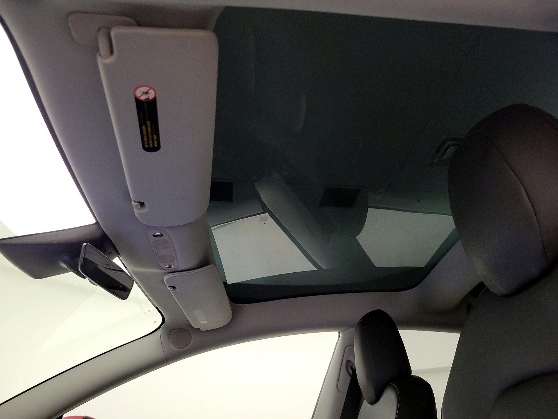 Thumbnail: 2020 Tesla Model 3 - 19