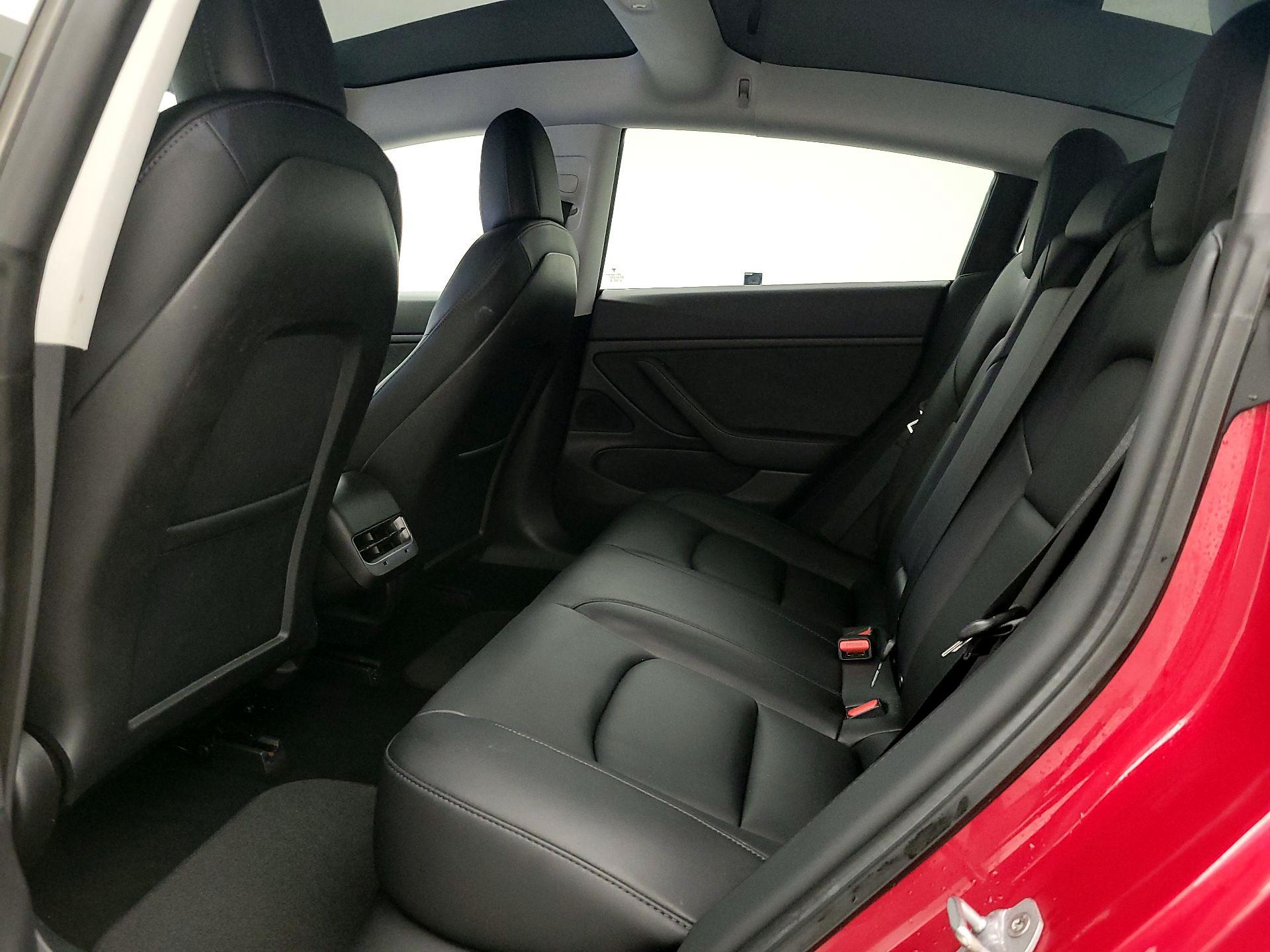 Thumbnail: 2020 Tesla Model 3 - 20