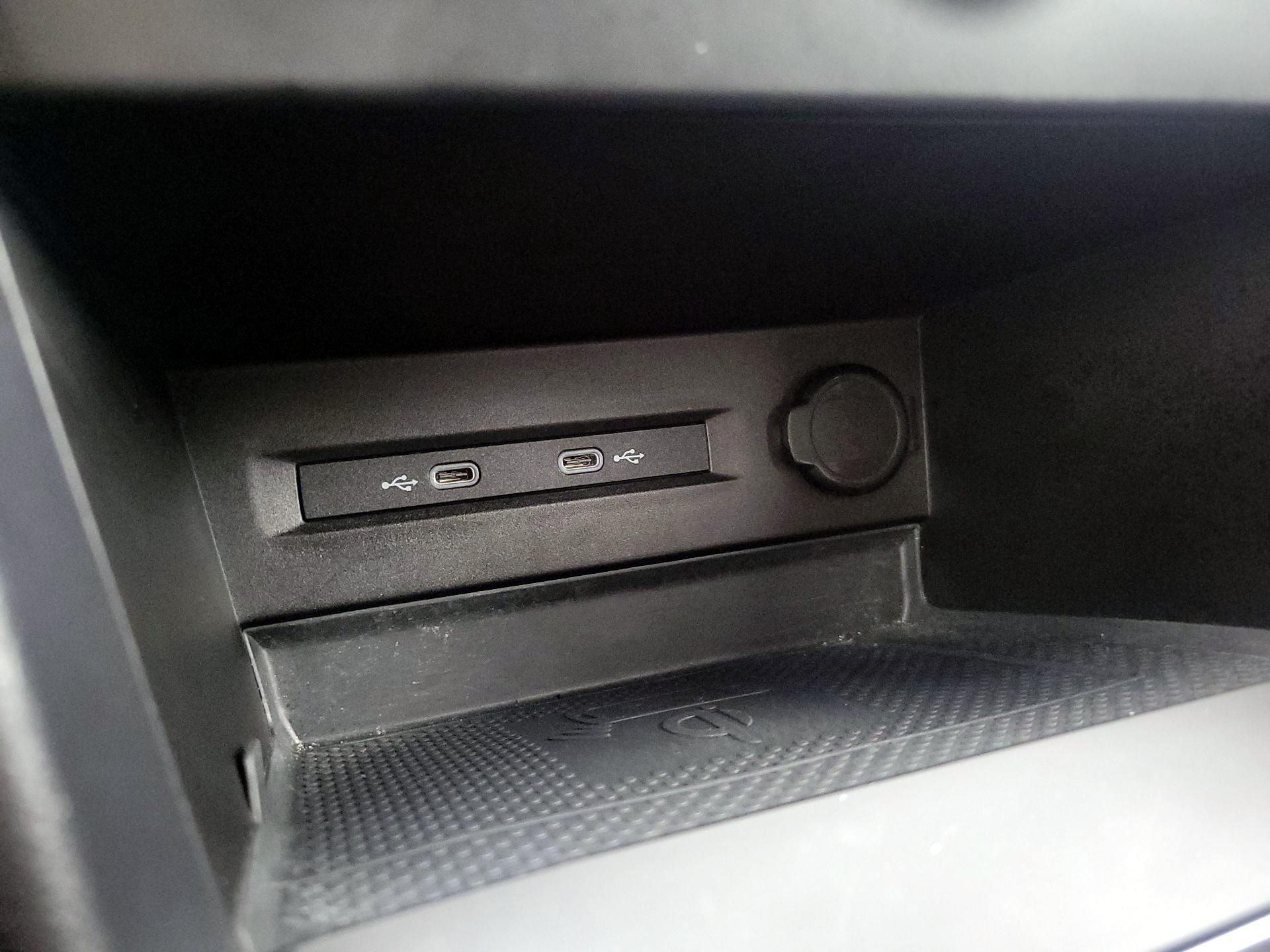 Thumbnail: 2022 Volkswagen Taos - 18