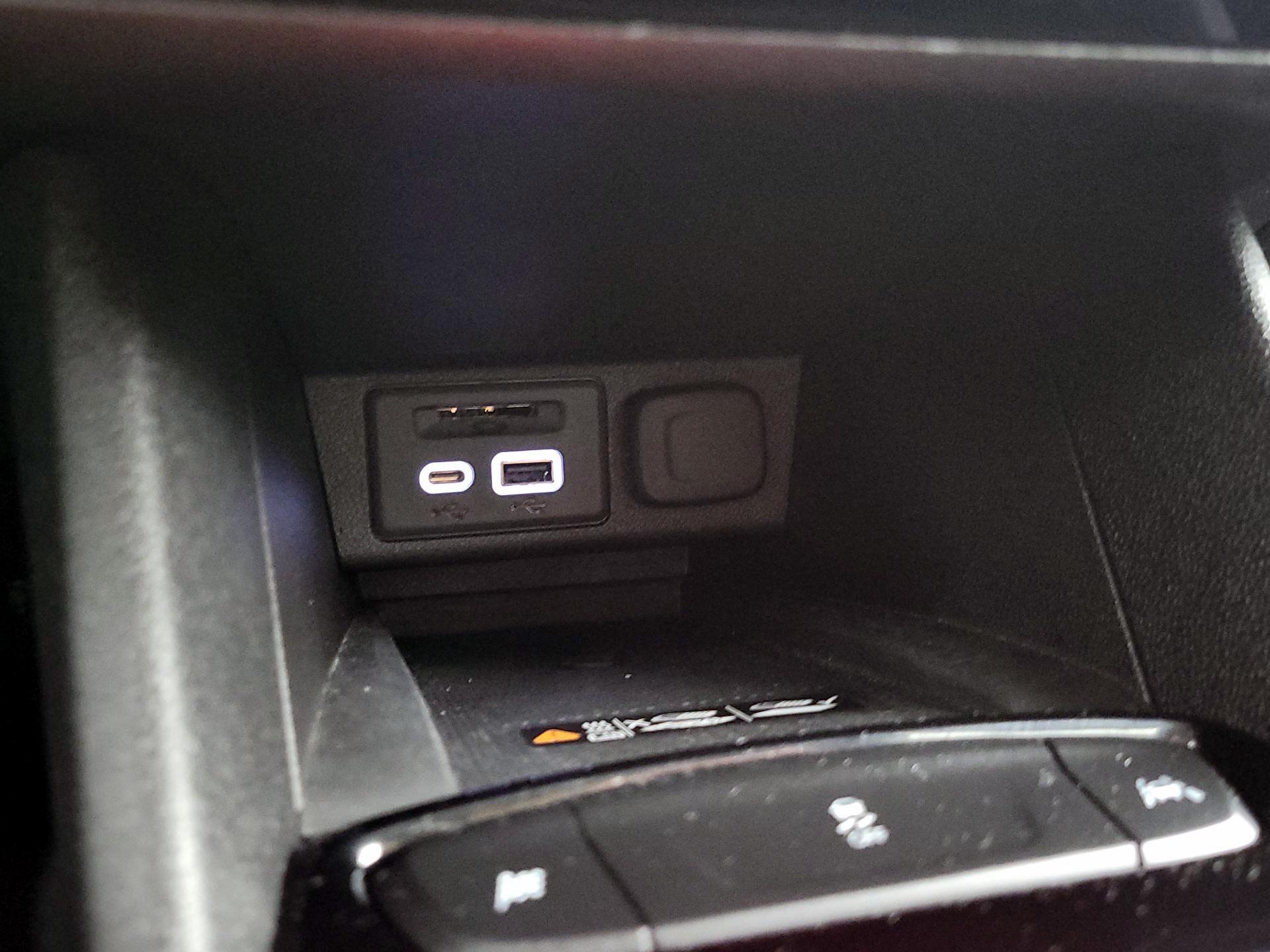 Thumbnail: 2023 Chevrolet Bolt EV - 18