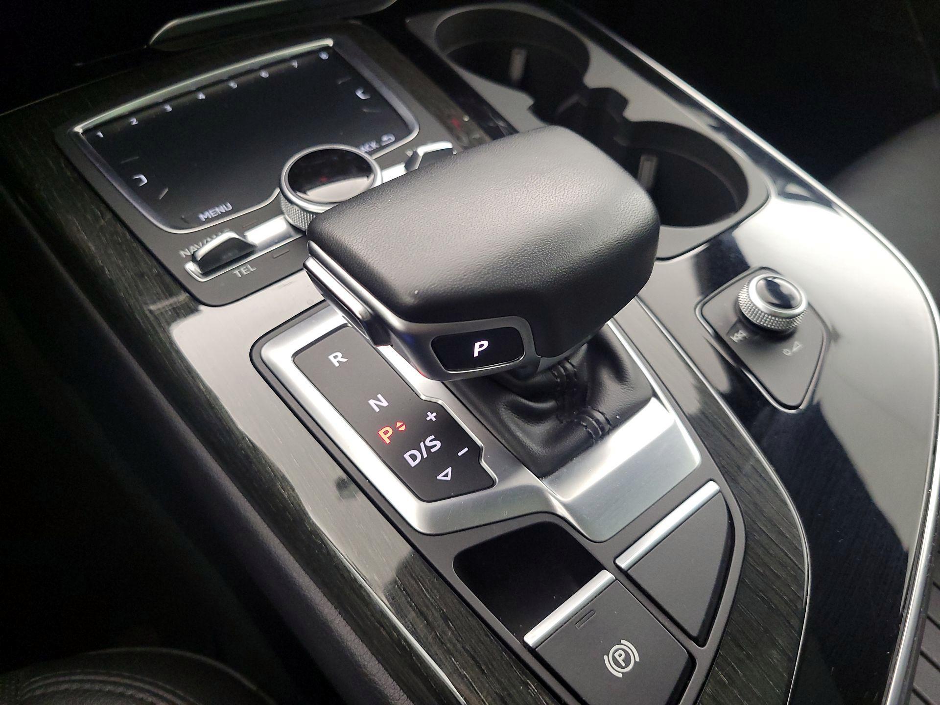 Thumbnail: 2019 Audi Q7 - 18