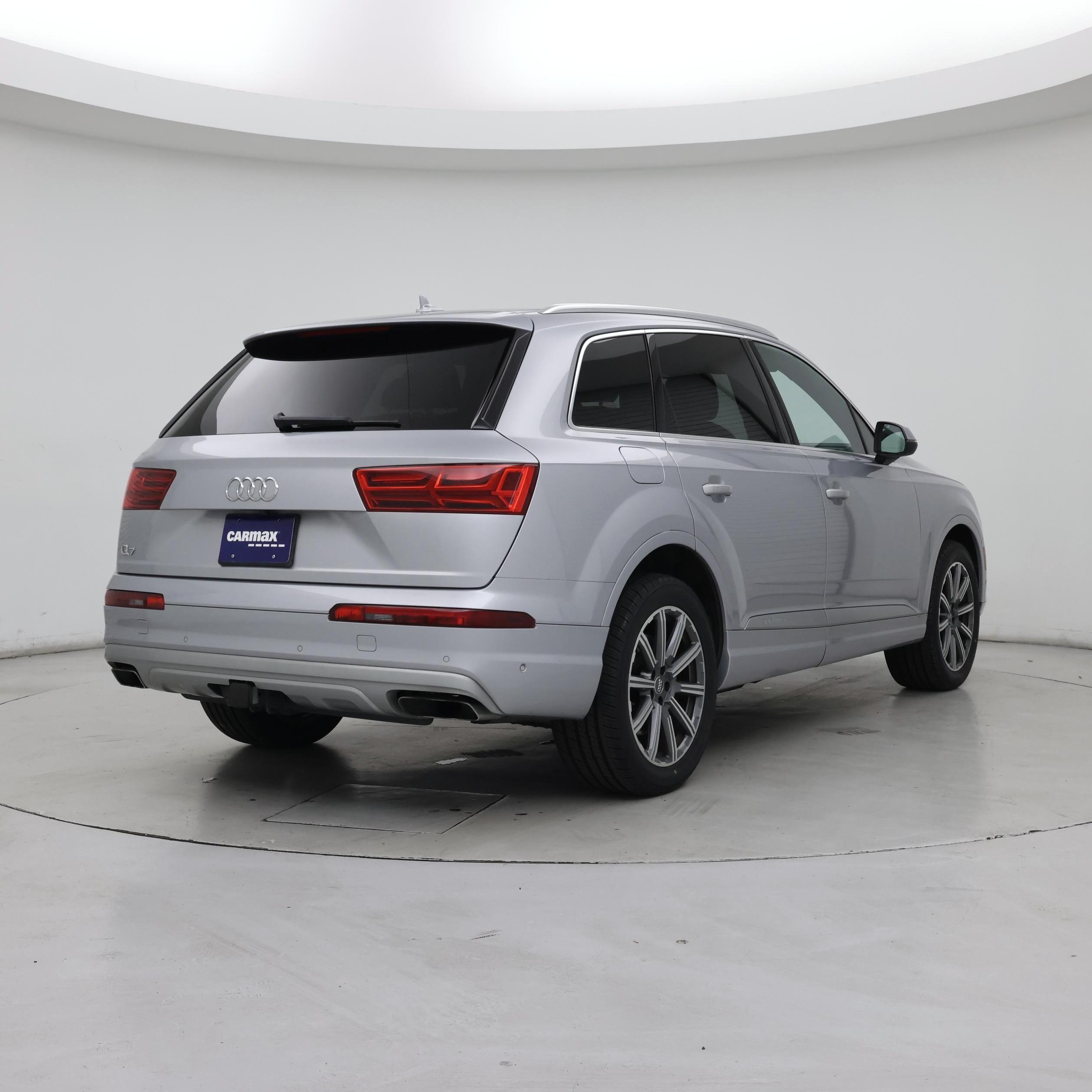 Thumbnail: 2019 Audi Q7 - 8