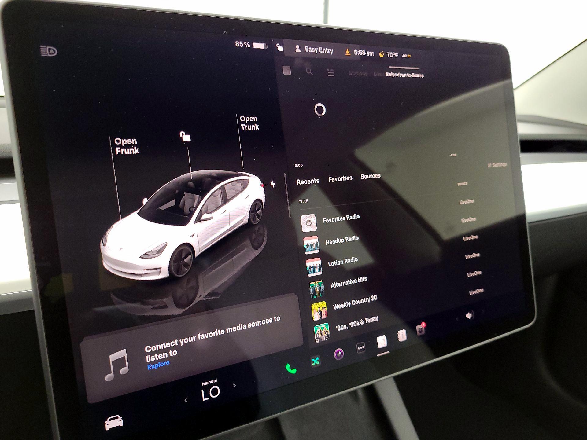 Thumbnail: 2023 Tesla Model 3 - 15