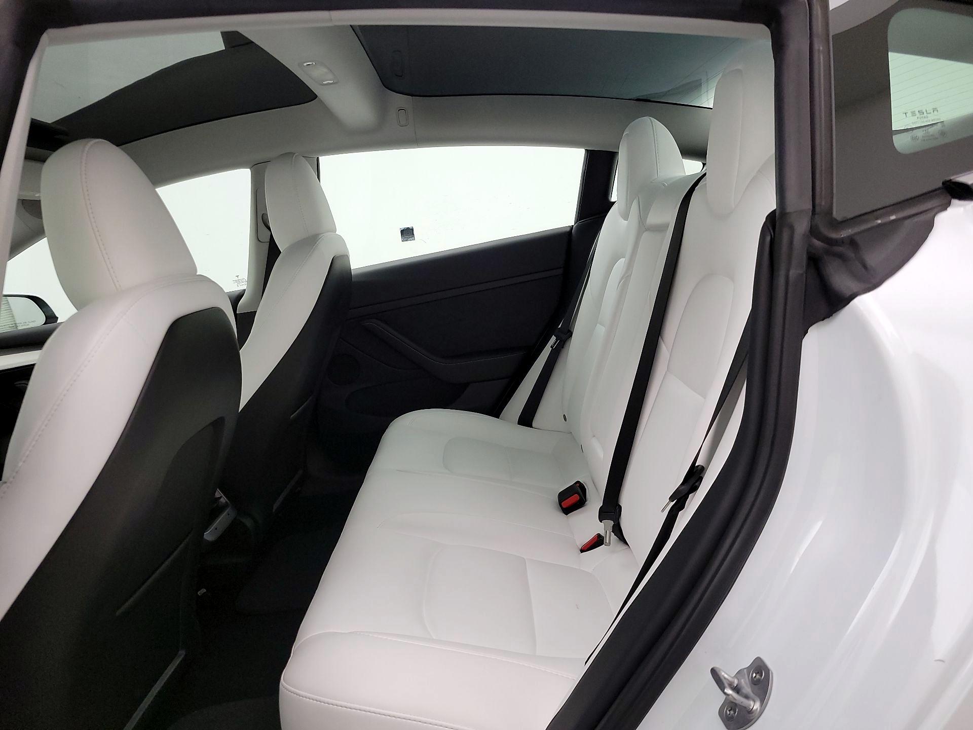 Thumbnail: 2023 Tesla Model 3 - 19