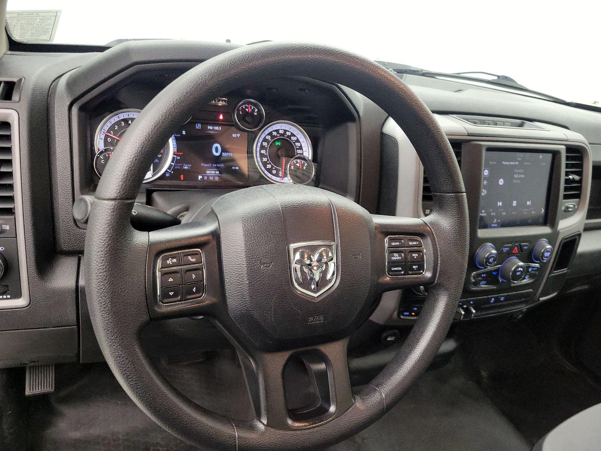 Thumbnail: 2023 RAM 1500 Classic - 10