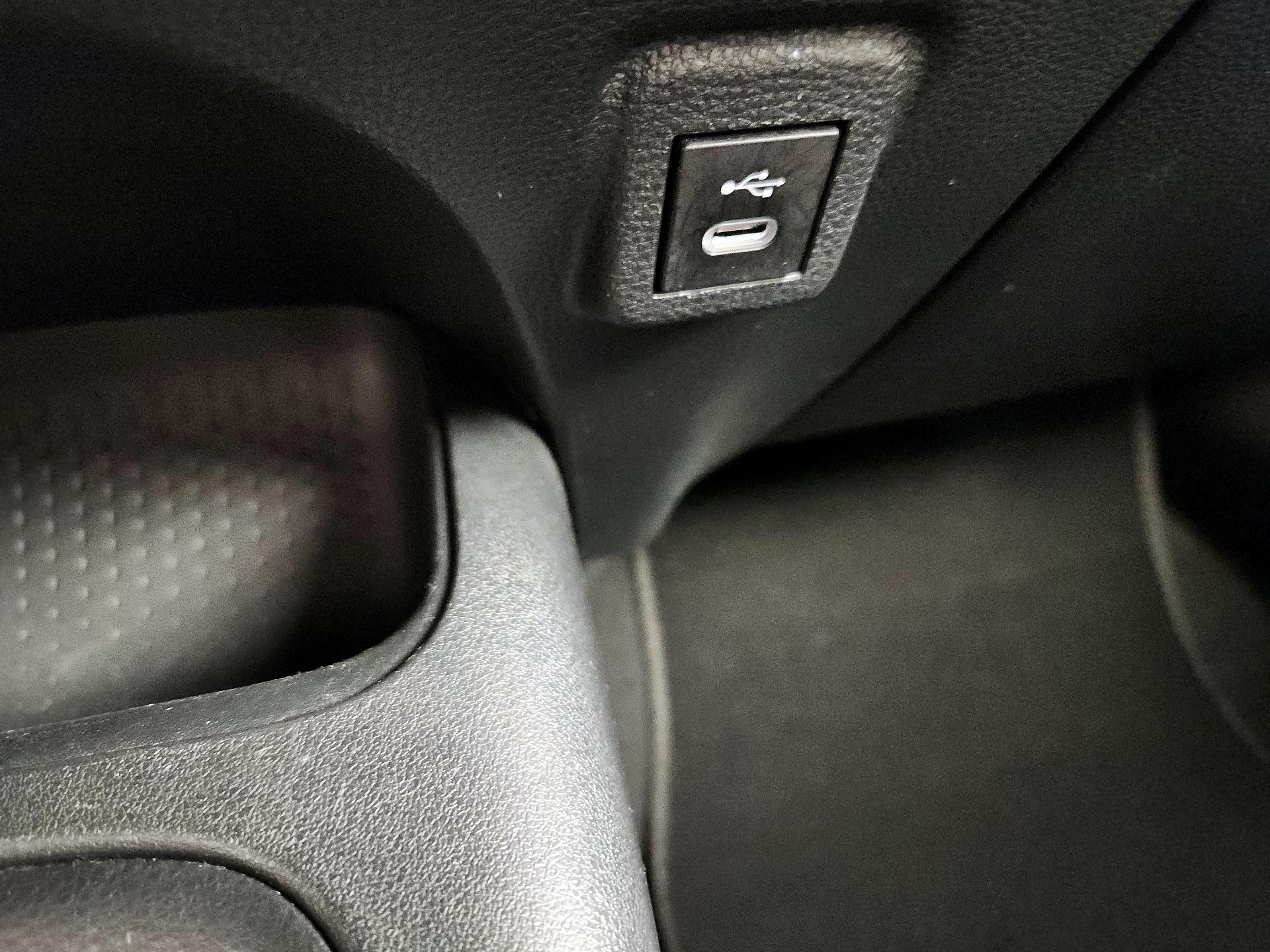 Thumbnail: 2024 Toyota Corolla - 18