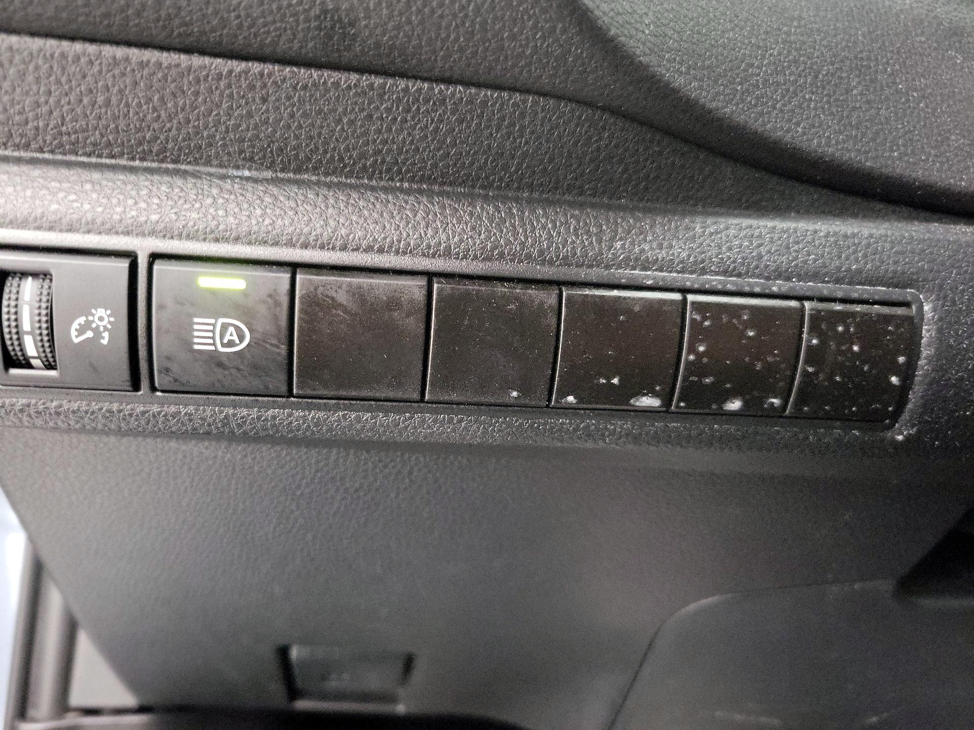 Thumbnail: 2024 Toyota Corolla - 13