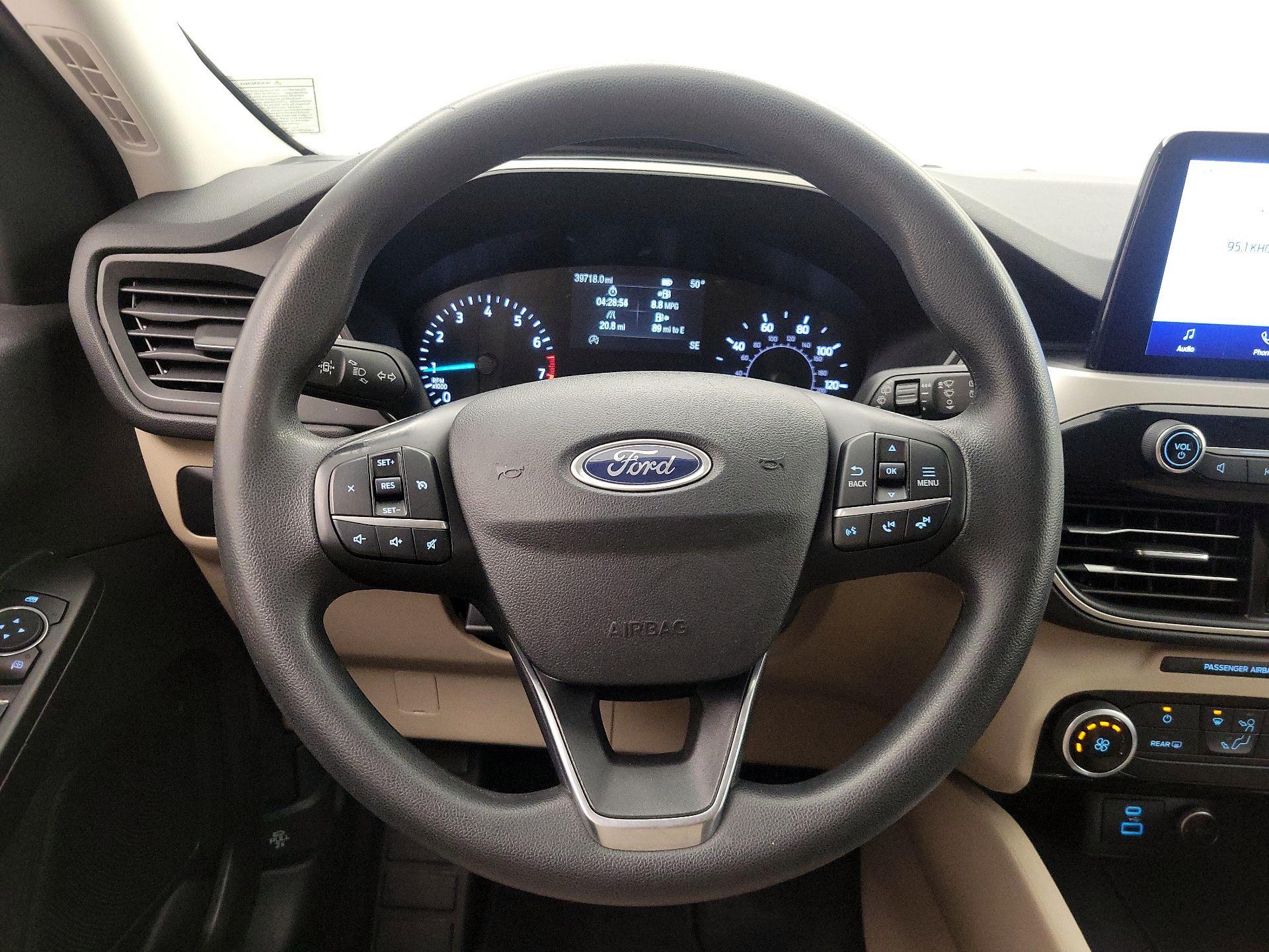 Thumbnail: 2021 Ford Escape - 10