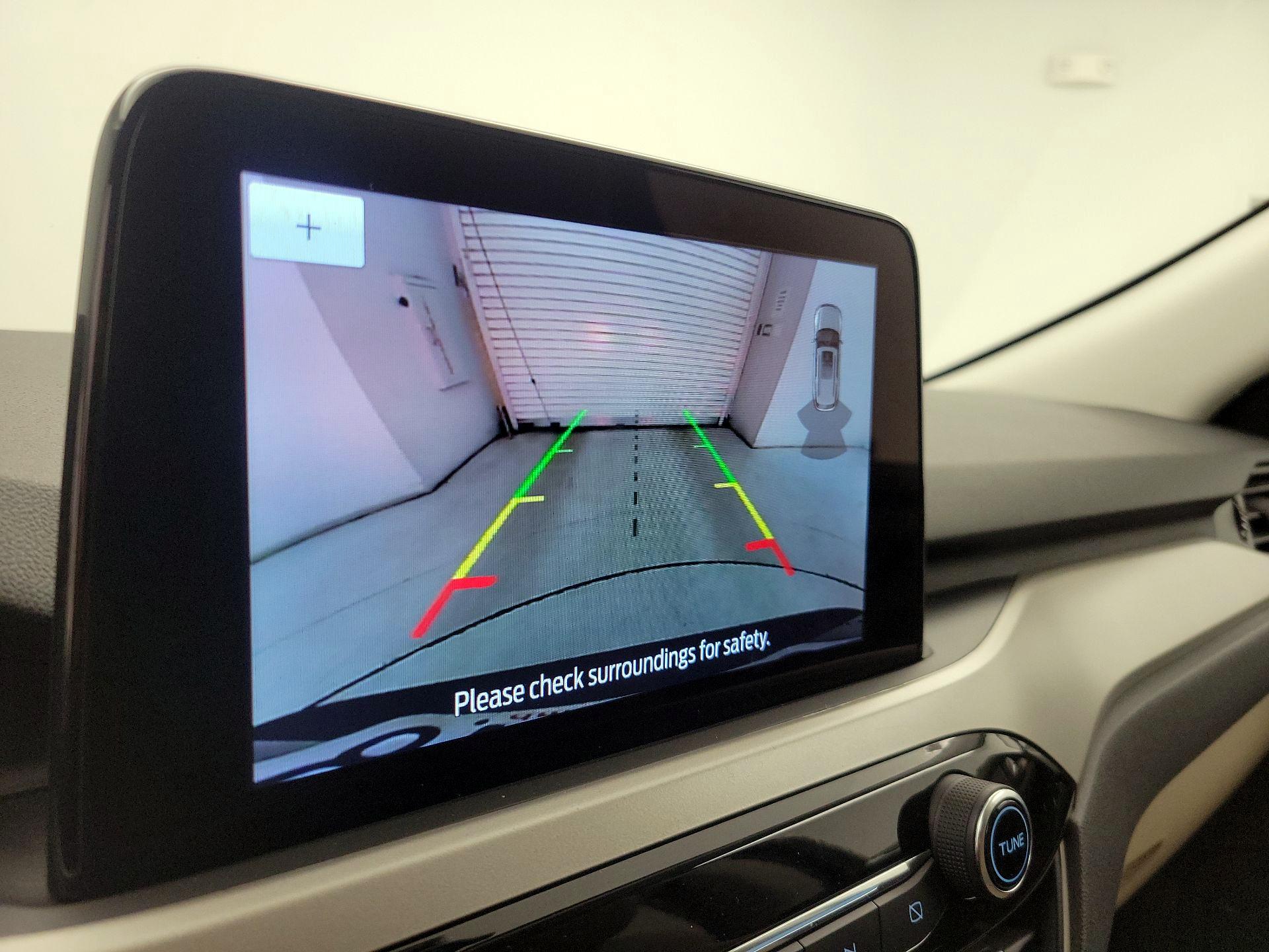 Thumbnail: 2021 Ford Escape - 14