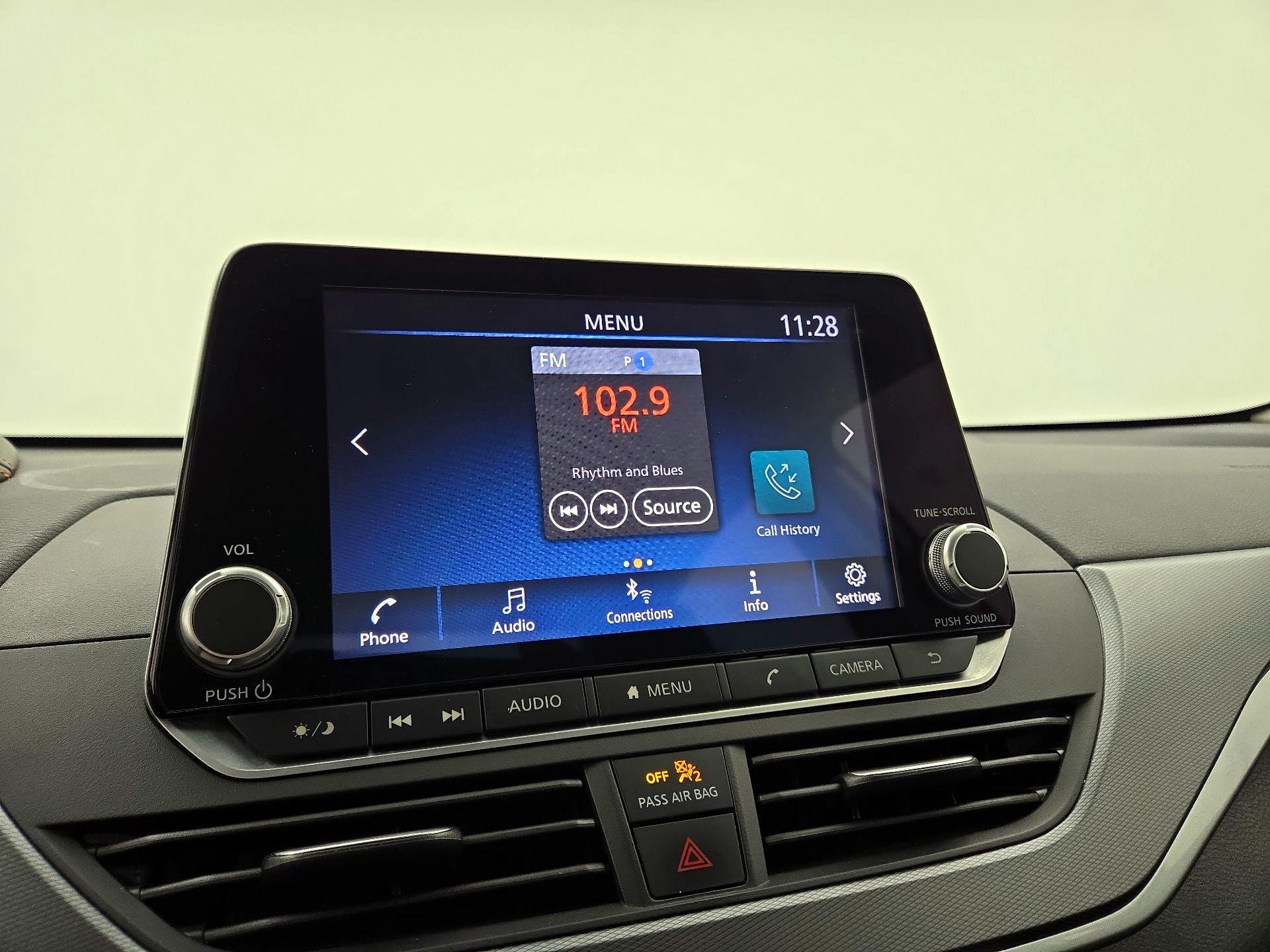 Thumbnail: 2023 Nissan Altima - 15