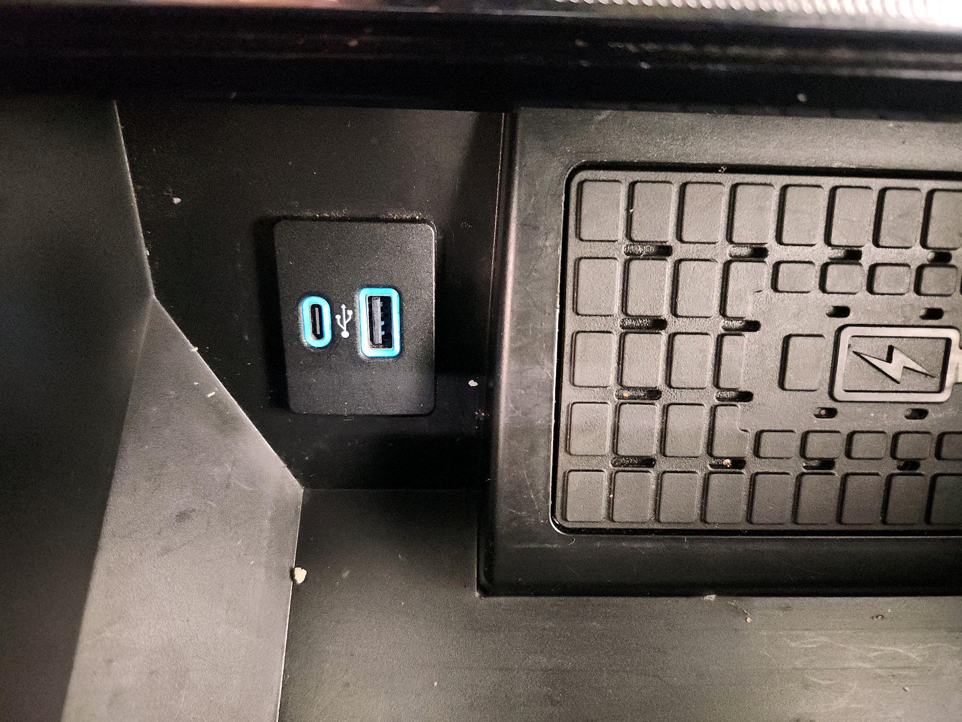 Thumbnail: 2023 Ford F-150 - 19