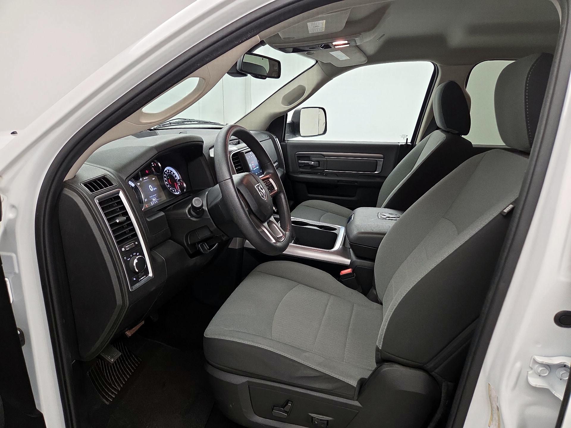 Thumbnail: 2023 RAM 1500 Classic - 11