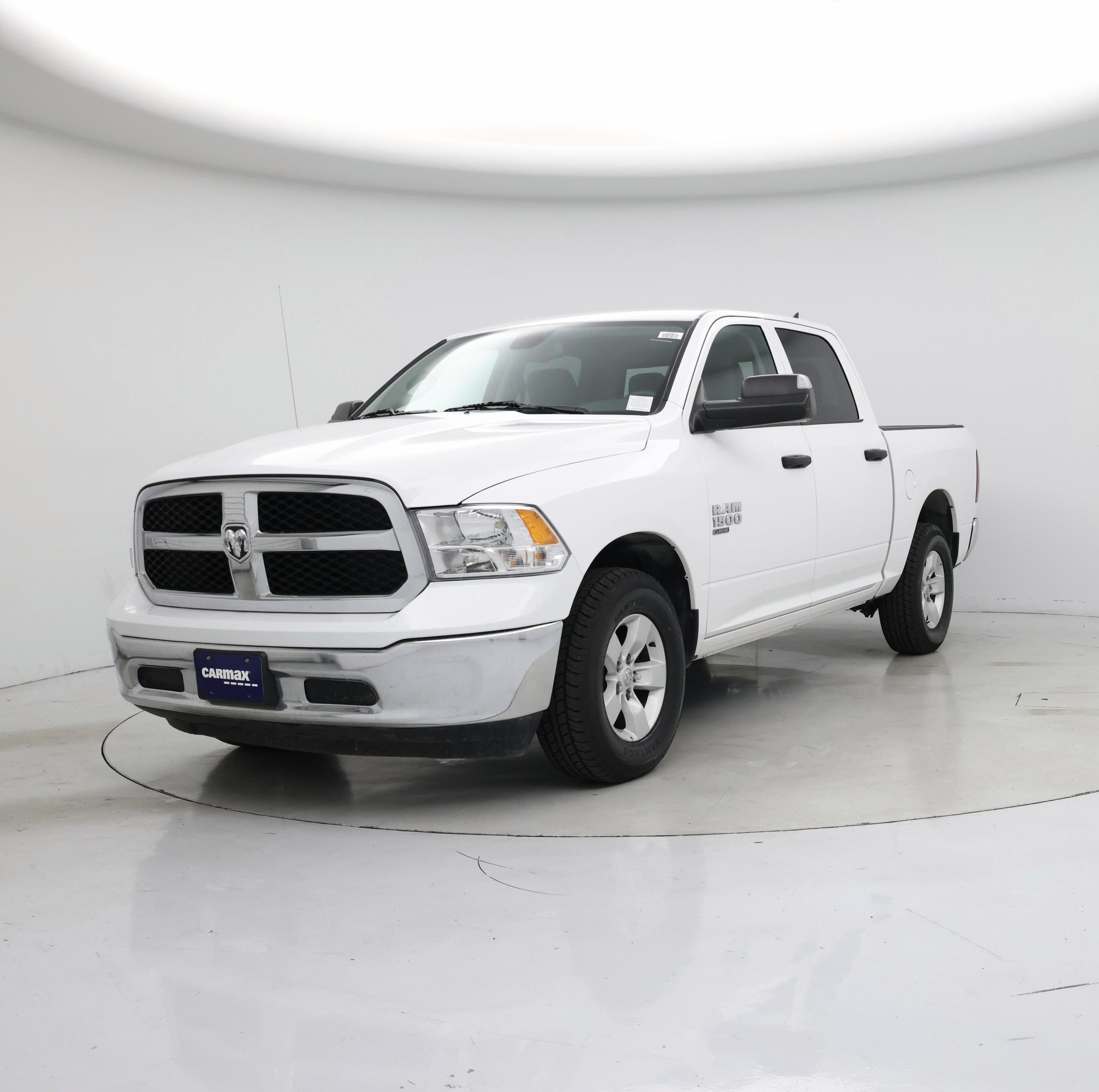 Thumbnail: 2023 RAM 1500 Classic - 4