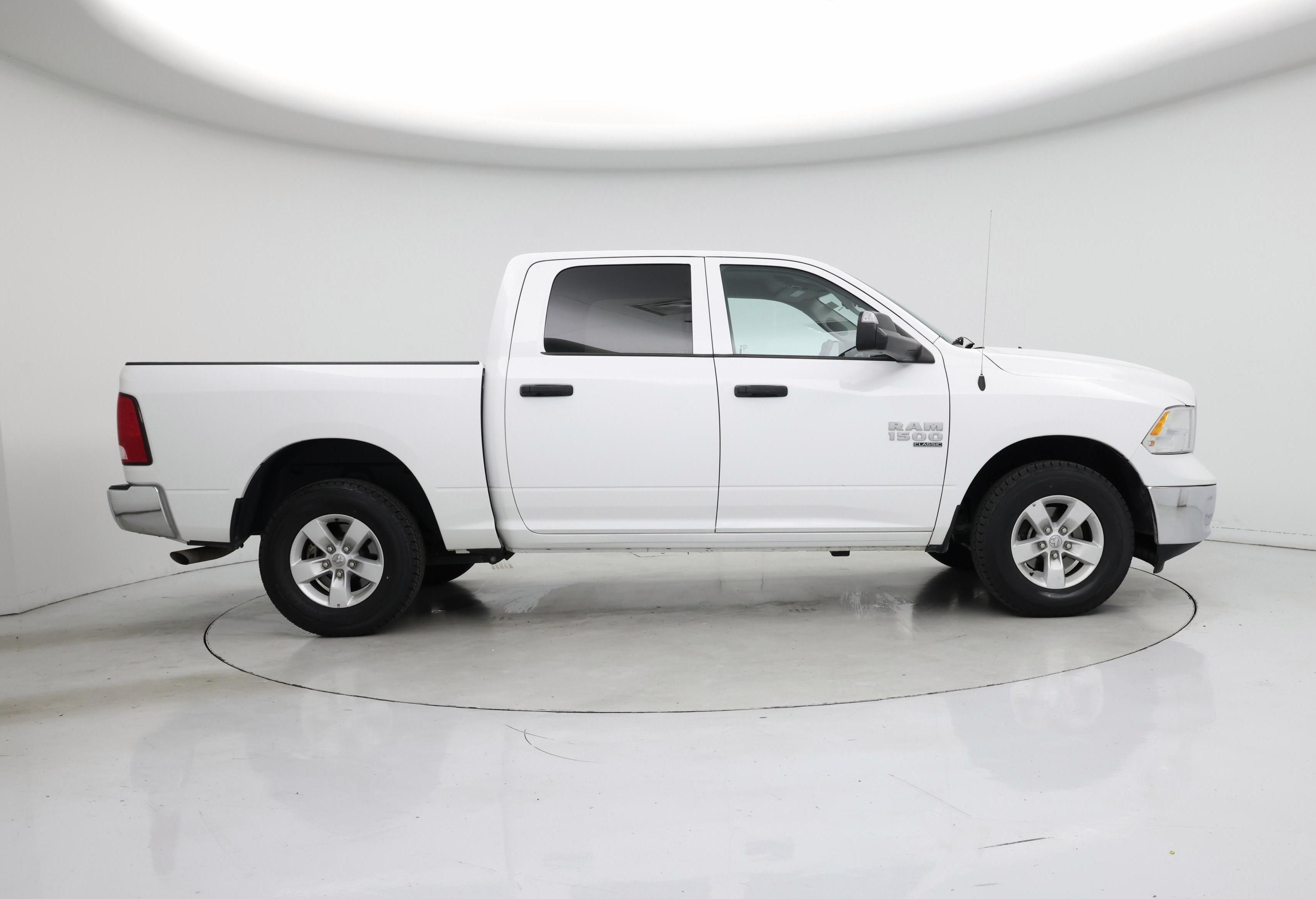 Thumbnail: 2023 RAM 1500 Classic - 7